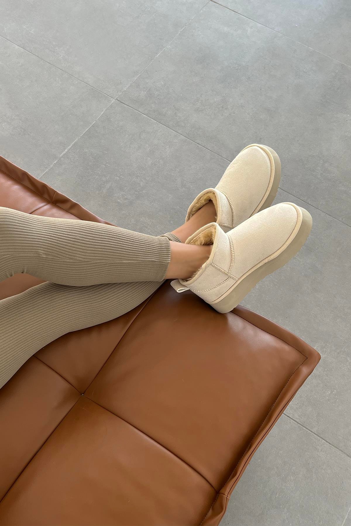 Tommo Kadın  İçi Tüylü Kalın Taban  Süet Yarım  Bot Bej