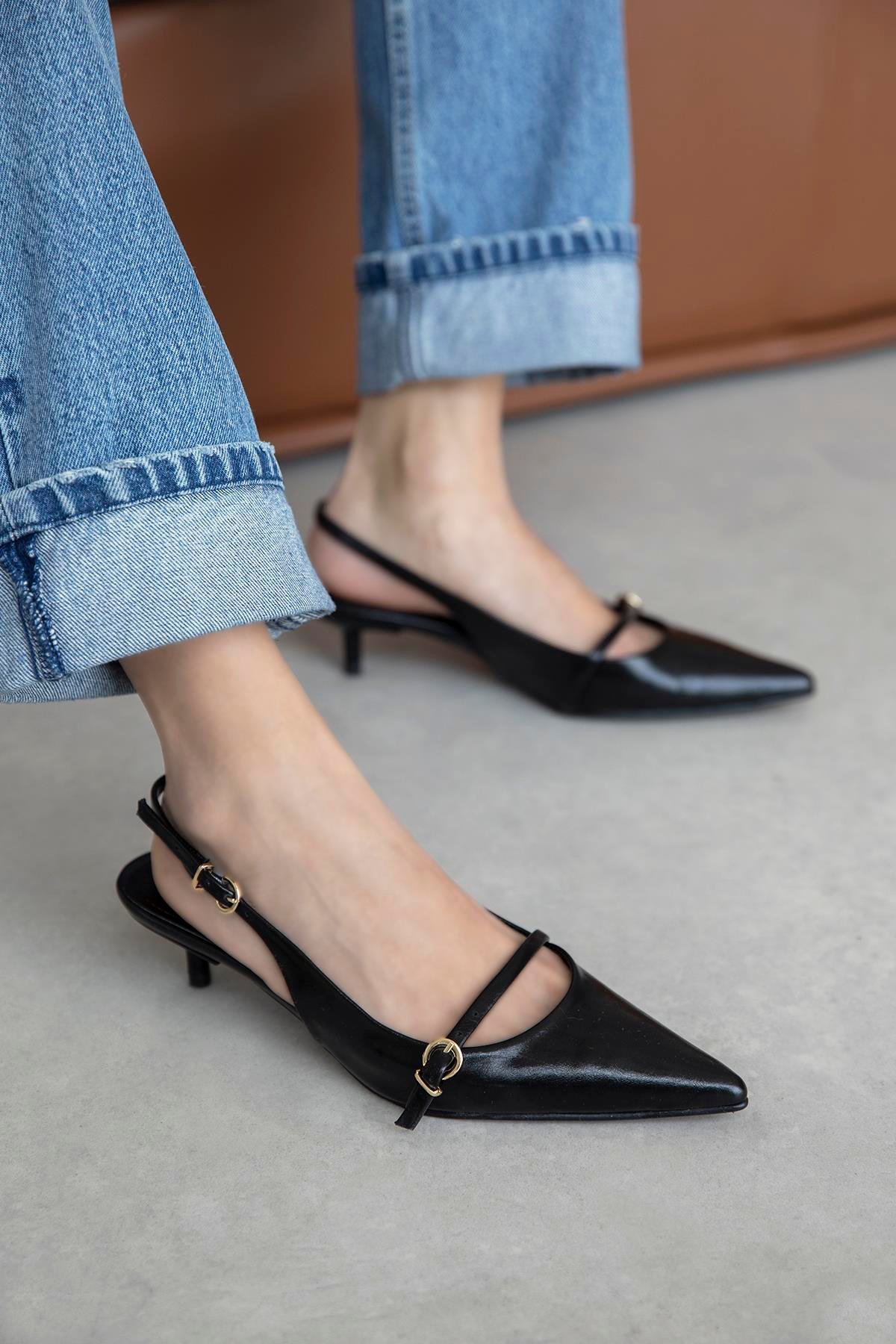 Valeria Kadın Topuklu Kırışık Deri Ayakkabı Siyah