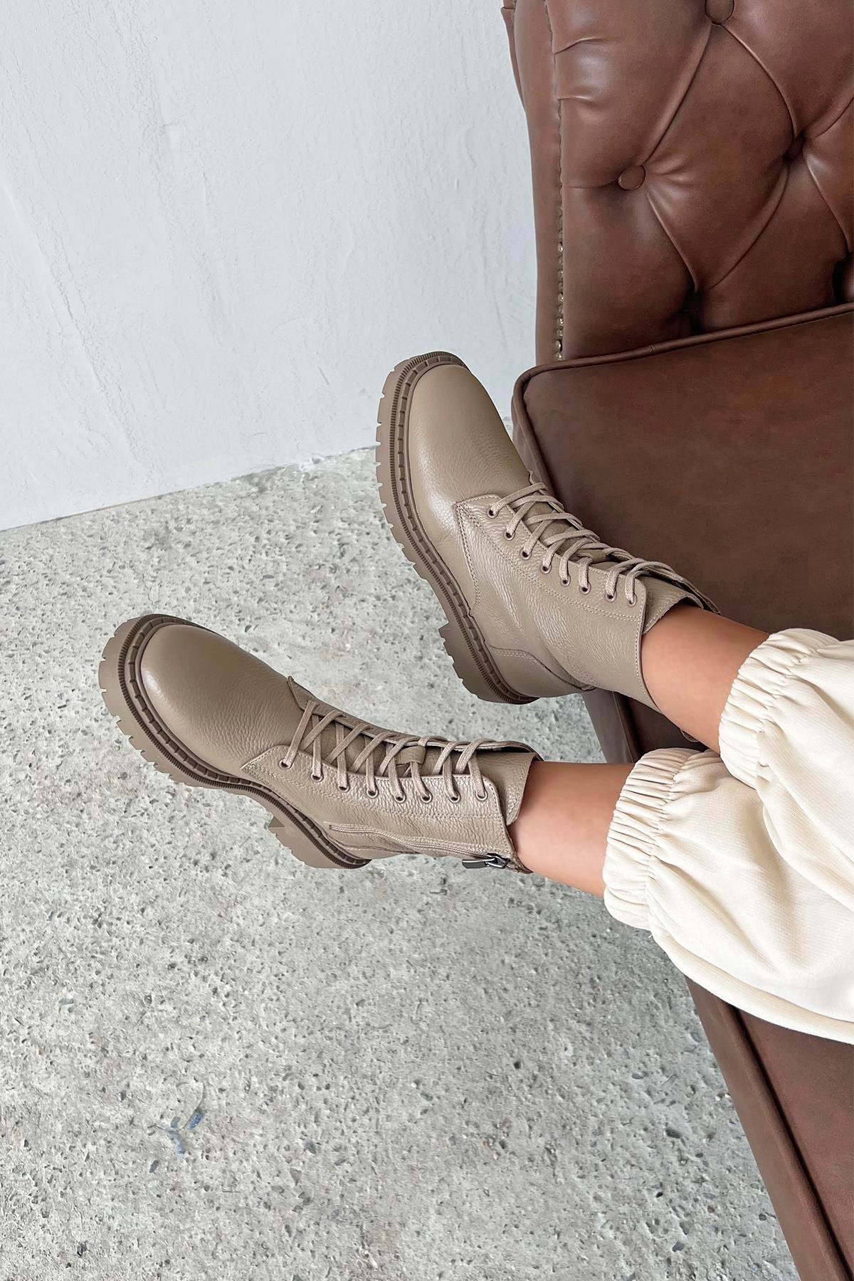 Virgina  Kadın  Deri  Postal  Bot Vizon