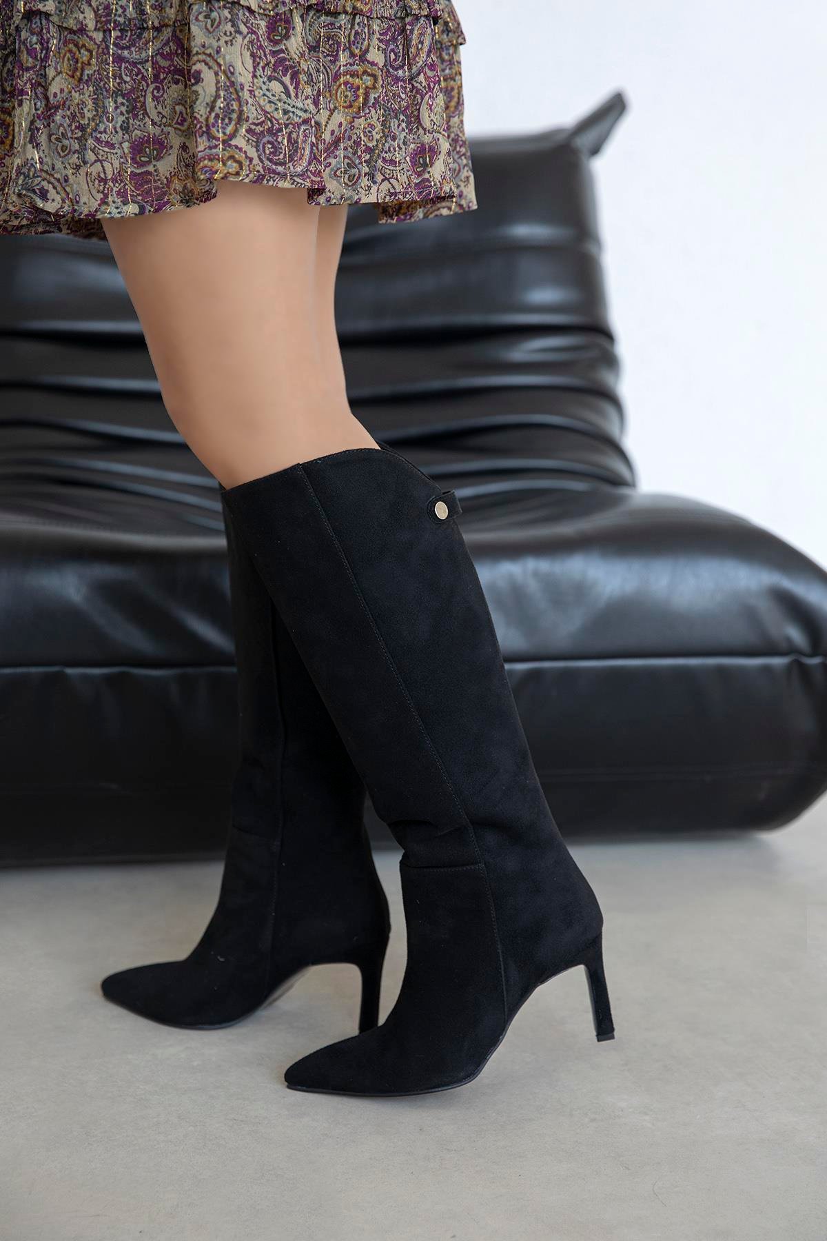 Wati Kadın Aksesuar Detay Süet Çizme Siyah