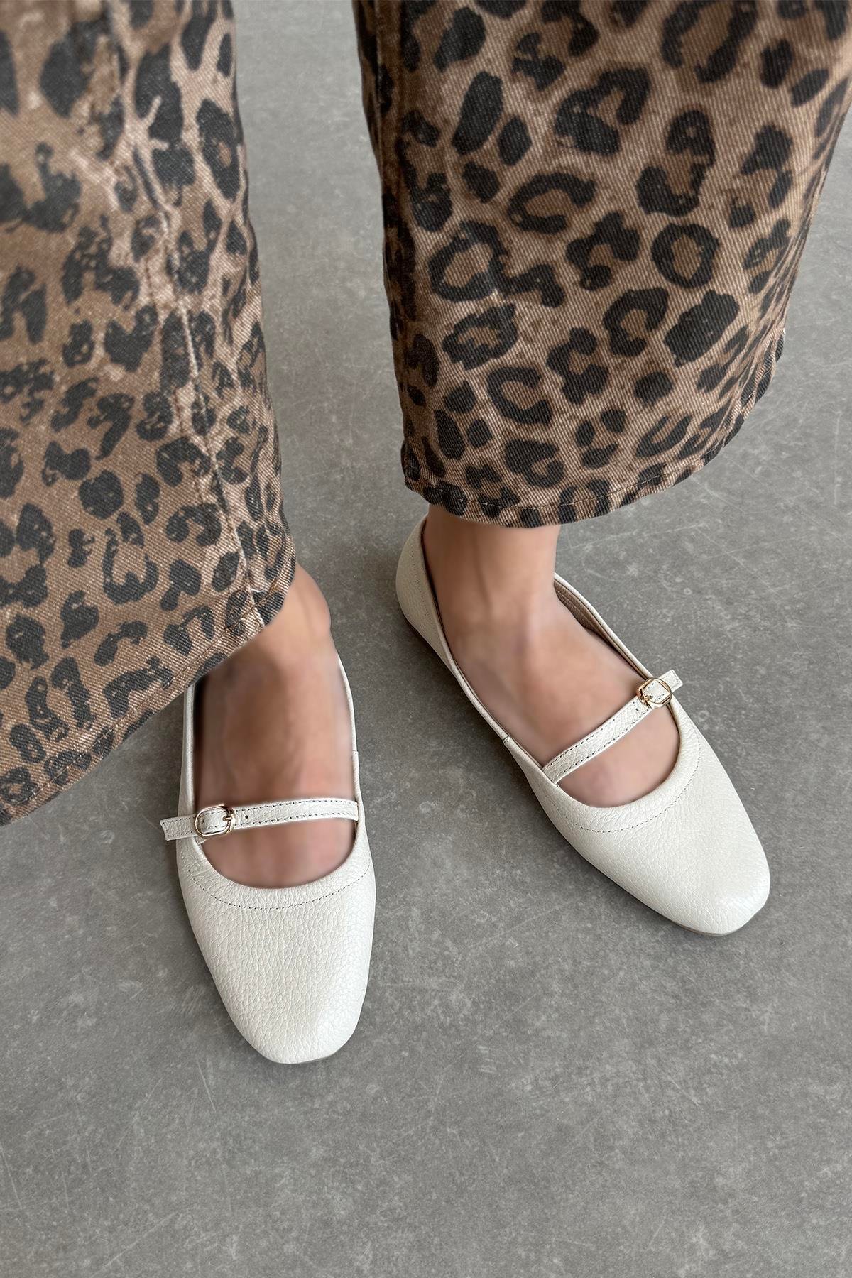 Wigins Kadın Hakiki Deri Babet Bej