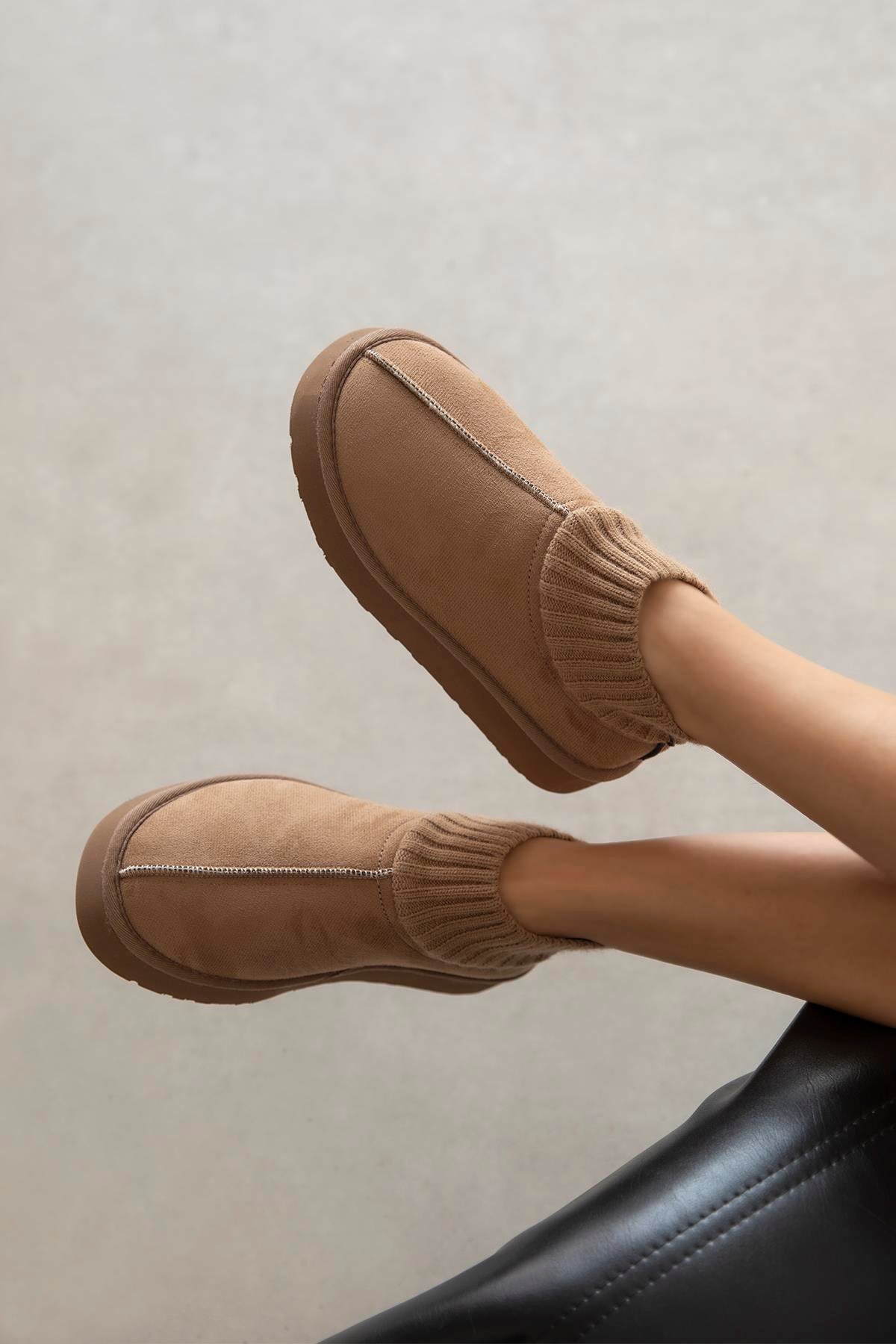 Yuki Kadın Triko Detay Ev Terliği Vizon