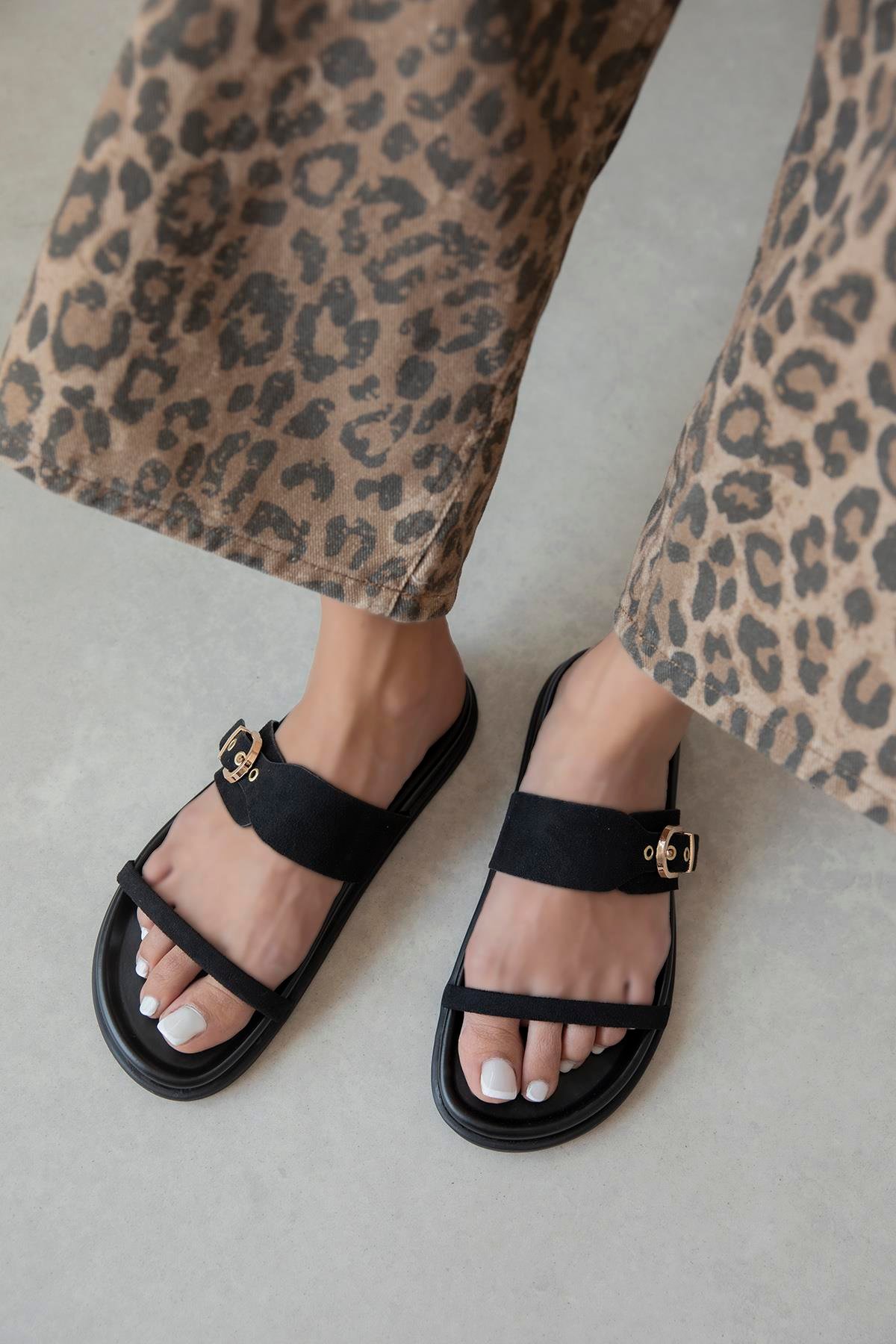 Zeus Kadın Toka Detay Günlük Konfor Süet Terlik Siyah