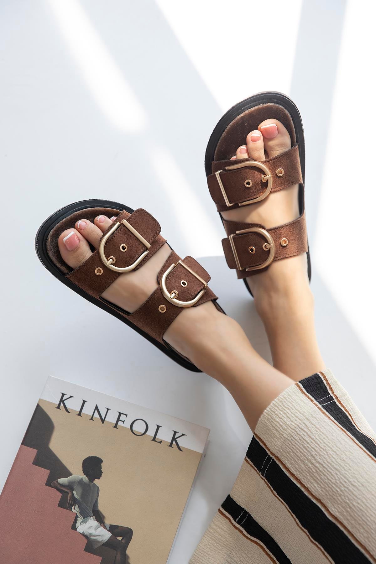 Zowie Kadın Toka  Detay  Günlük Konfor Süet Terlik Kahve