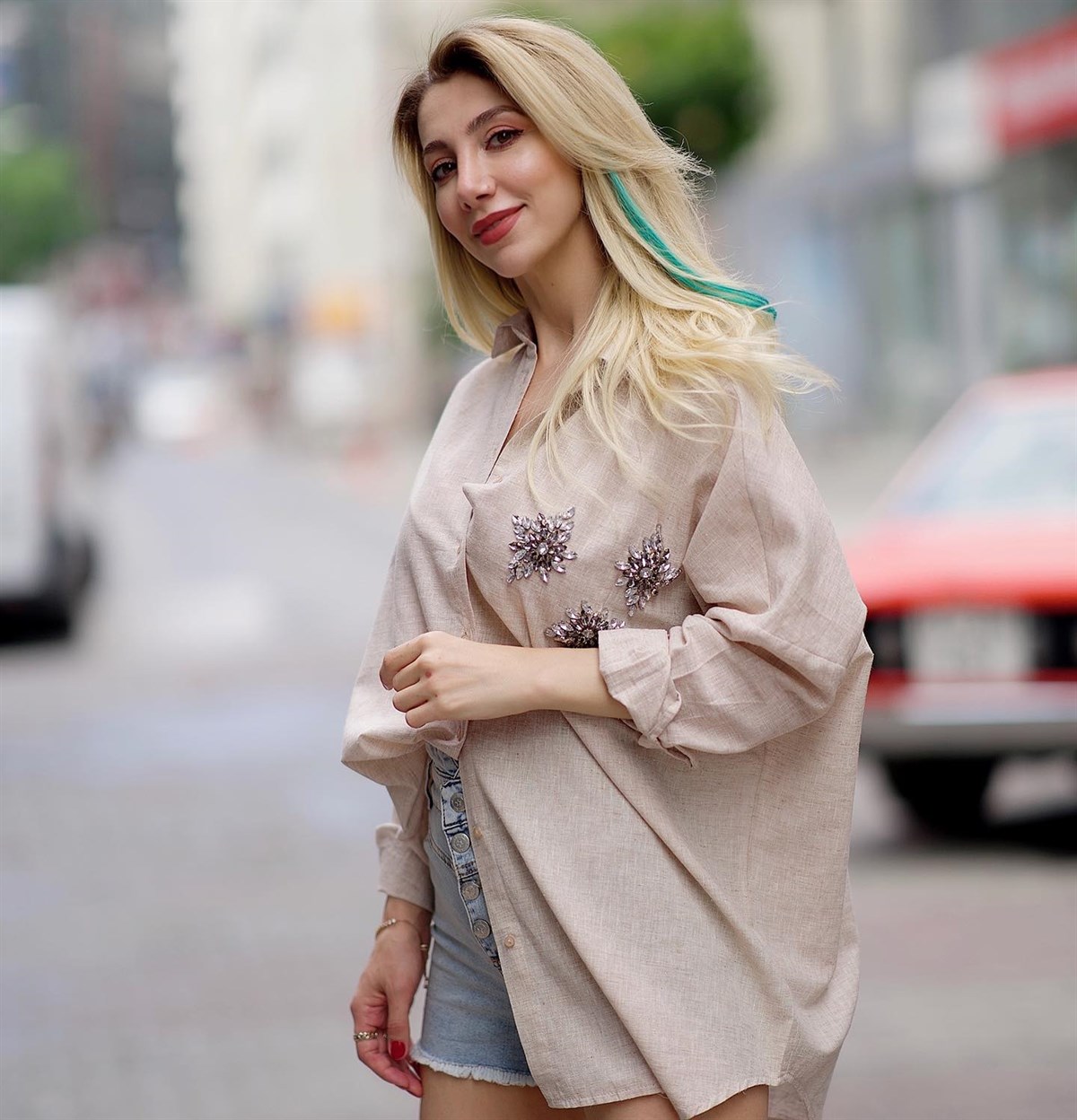 Beyaz Tül Yılldız Desenli BluzModa AkımıBluz