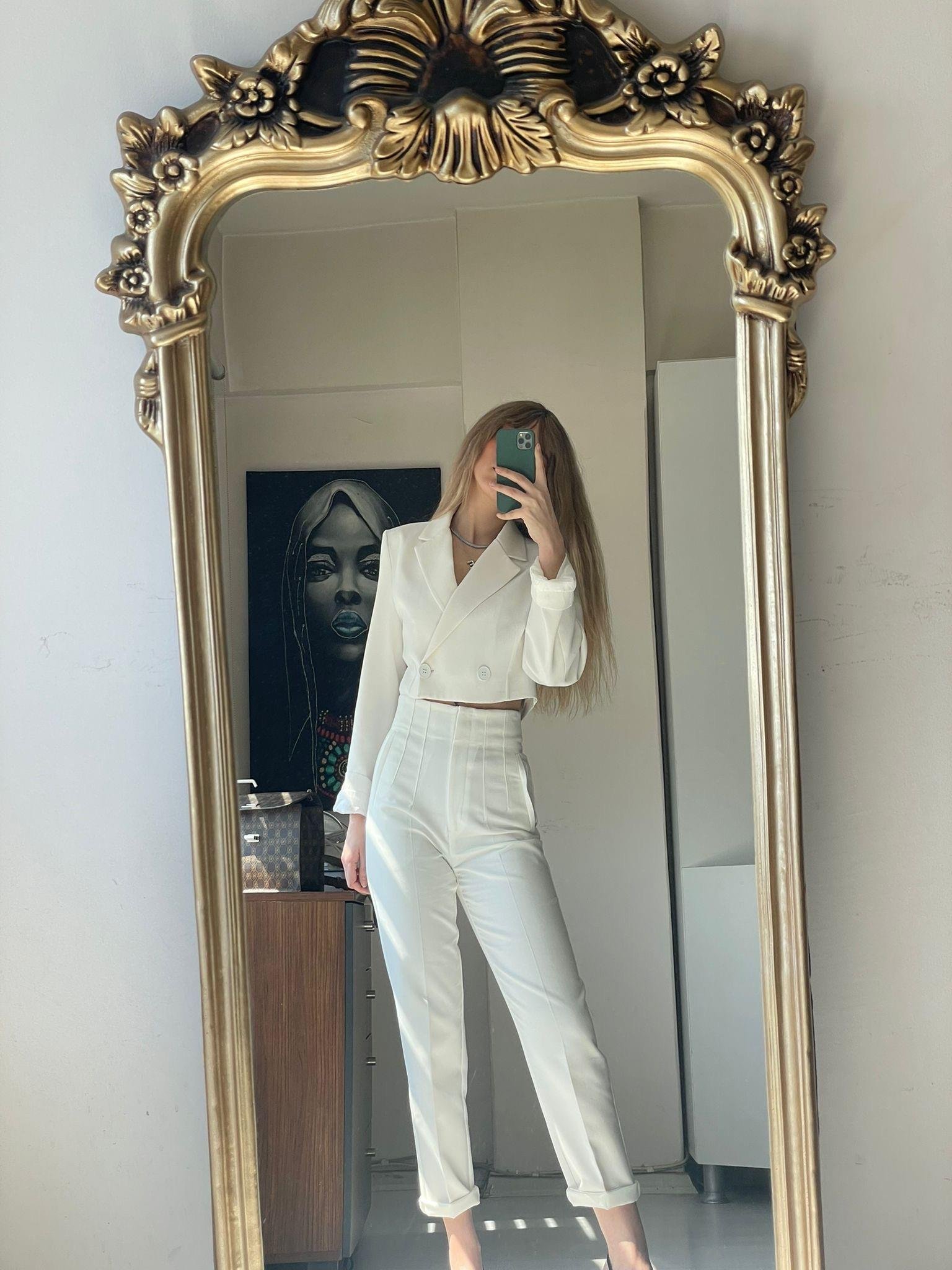 KADIN BEYAZ CROP CEKET Moda AkımıCeket