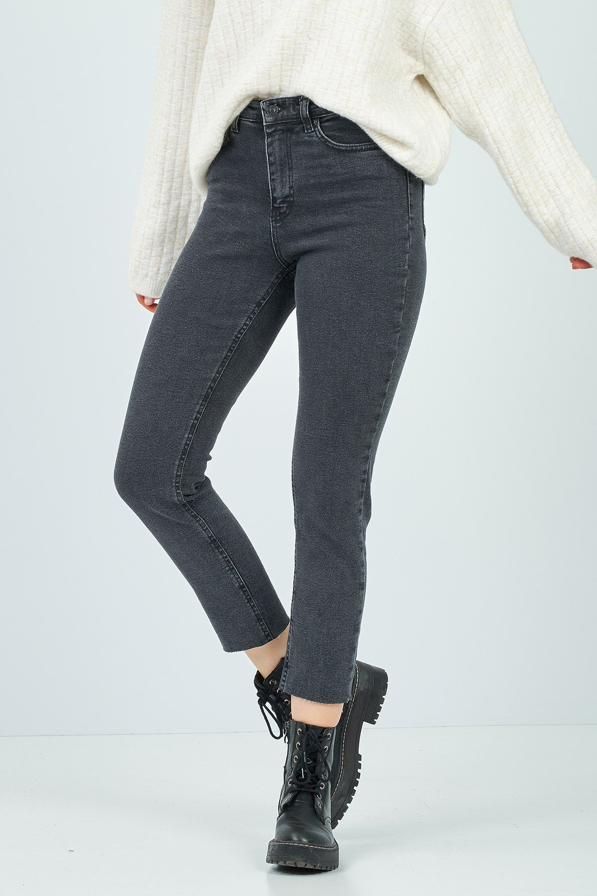 Kadın Füme Boy Fit JeanModa AkımıJean