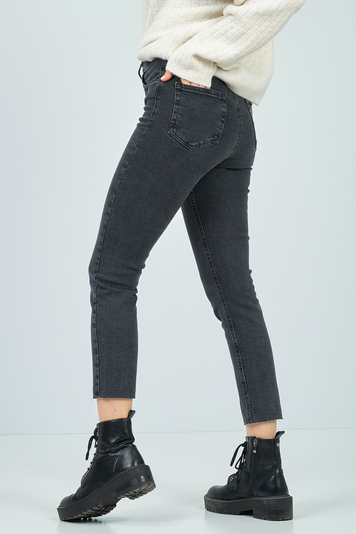 Kadın Füme Boy Fit JeanModa AkımıJean