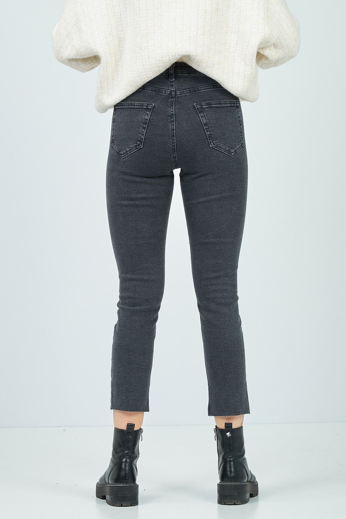 Kadın Füme Boy Fit JeanModa AkımıJean