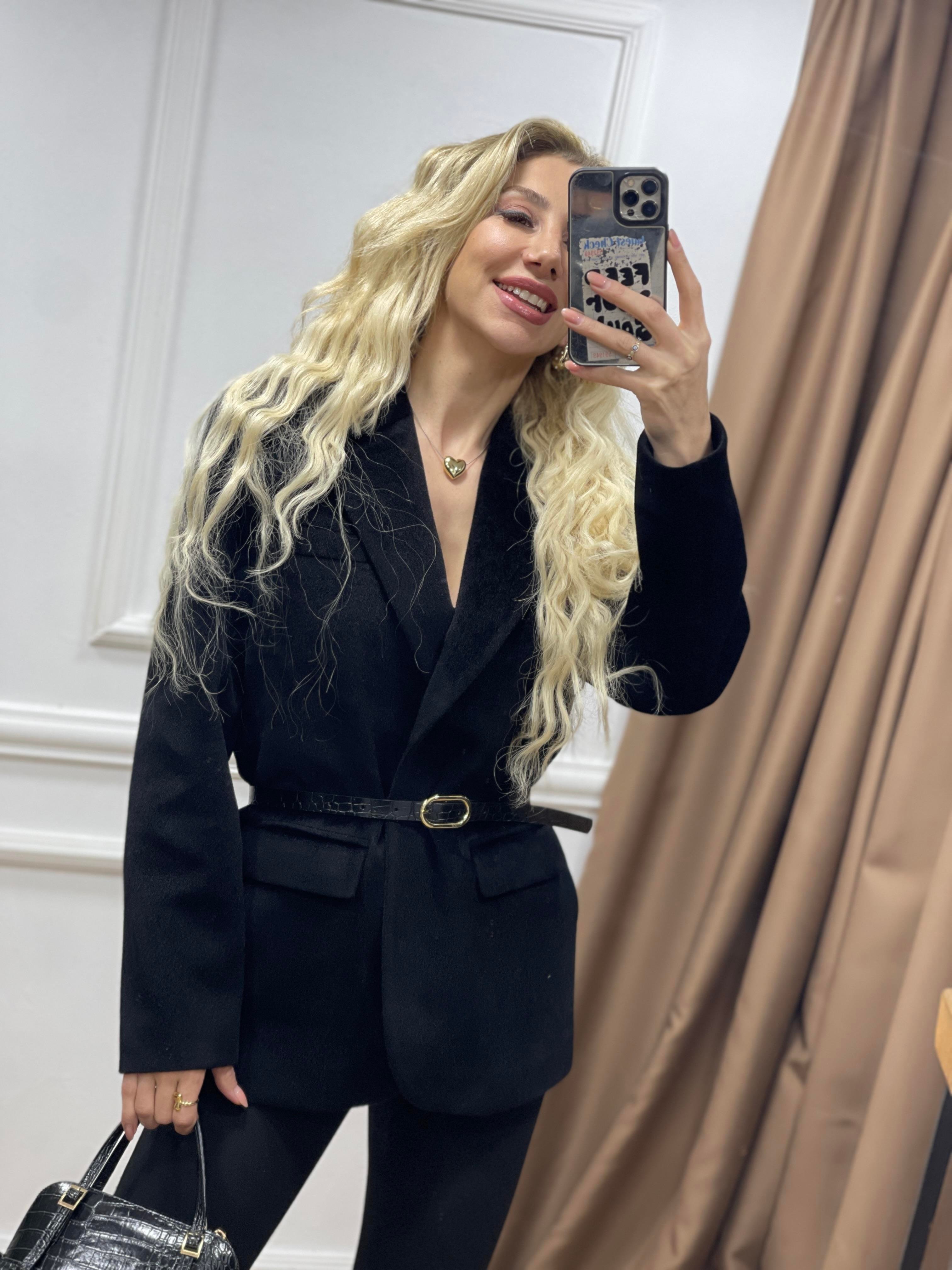 KADIN KEMERLİ SİYAH KASE BLAZER Moda AkımıCeket