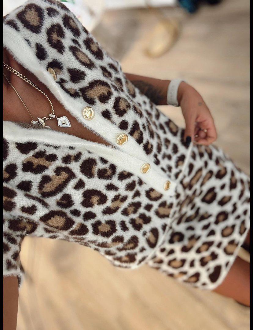 KADIN PELUŞ LEOPAR ETEK BLUZ TAKIMModa AkımıSet