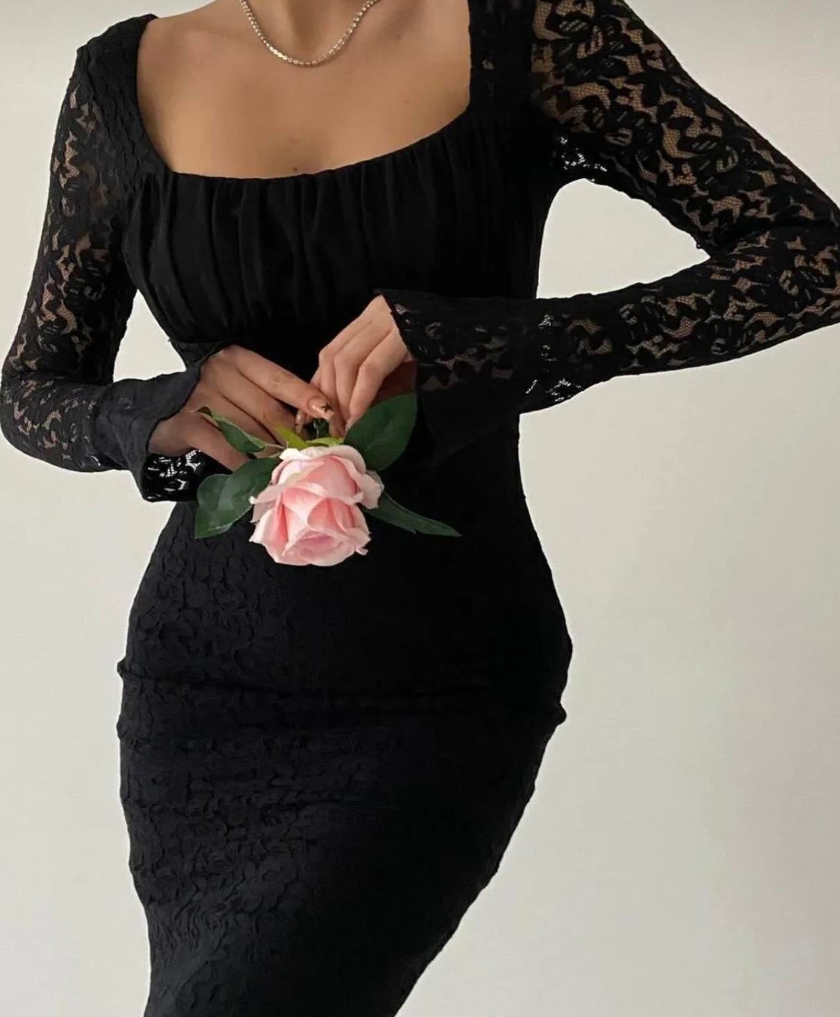 KADIN SİYAH DANTEL MİDİ BOY ELBİSE Moda AkımıElbise