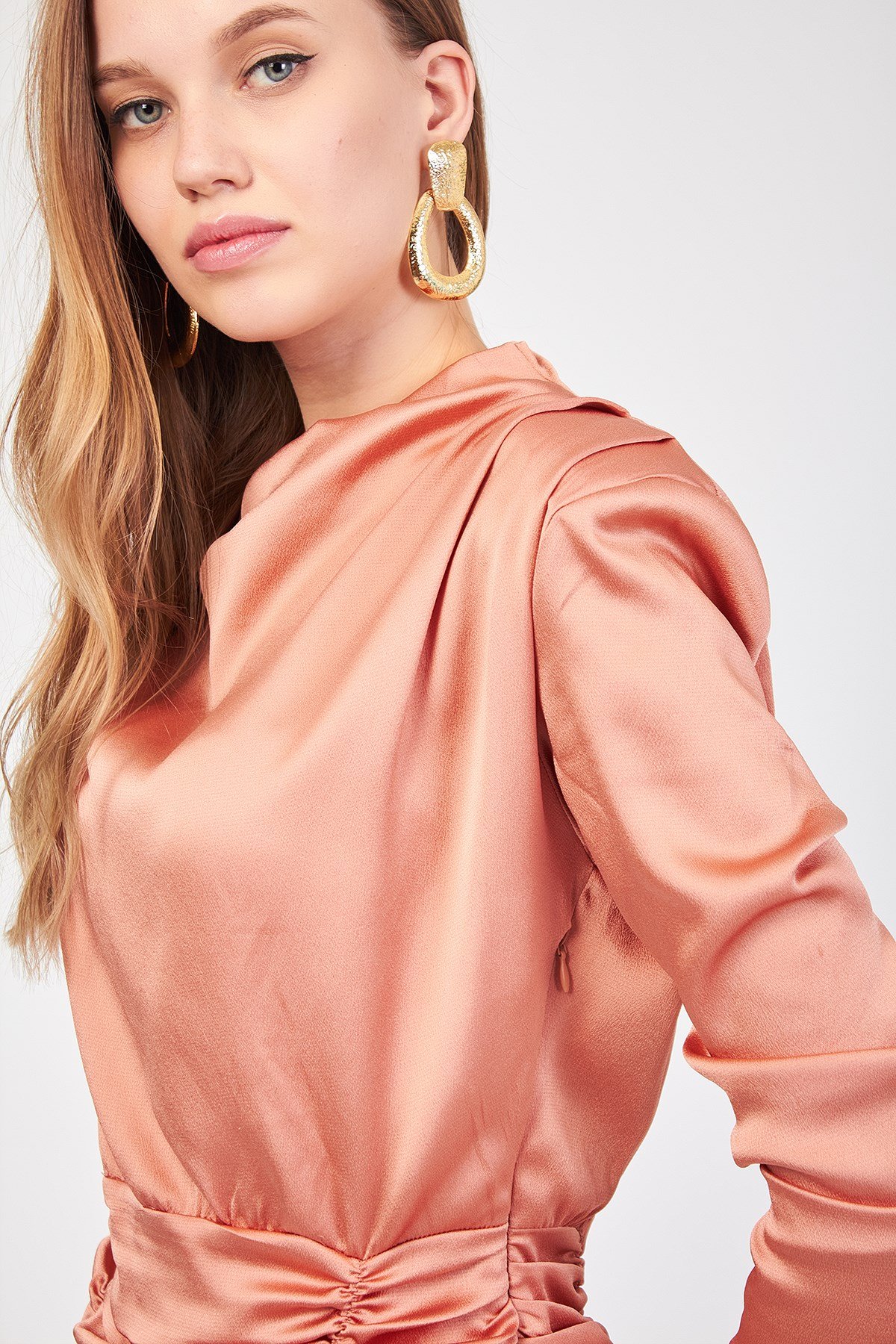 Somon Drapeli ElbiseModa AkımıElbise