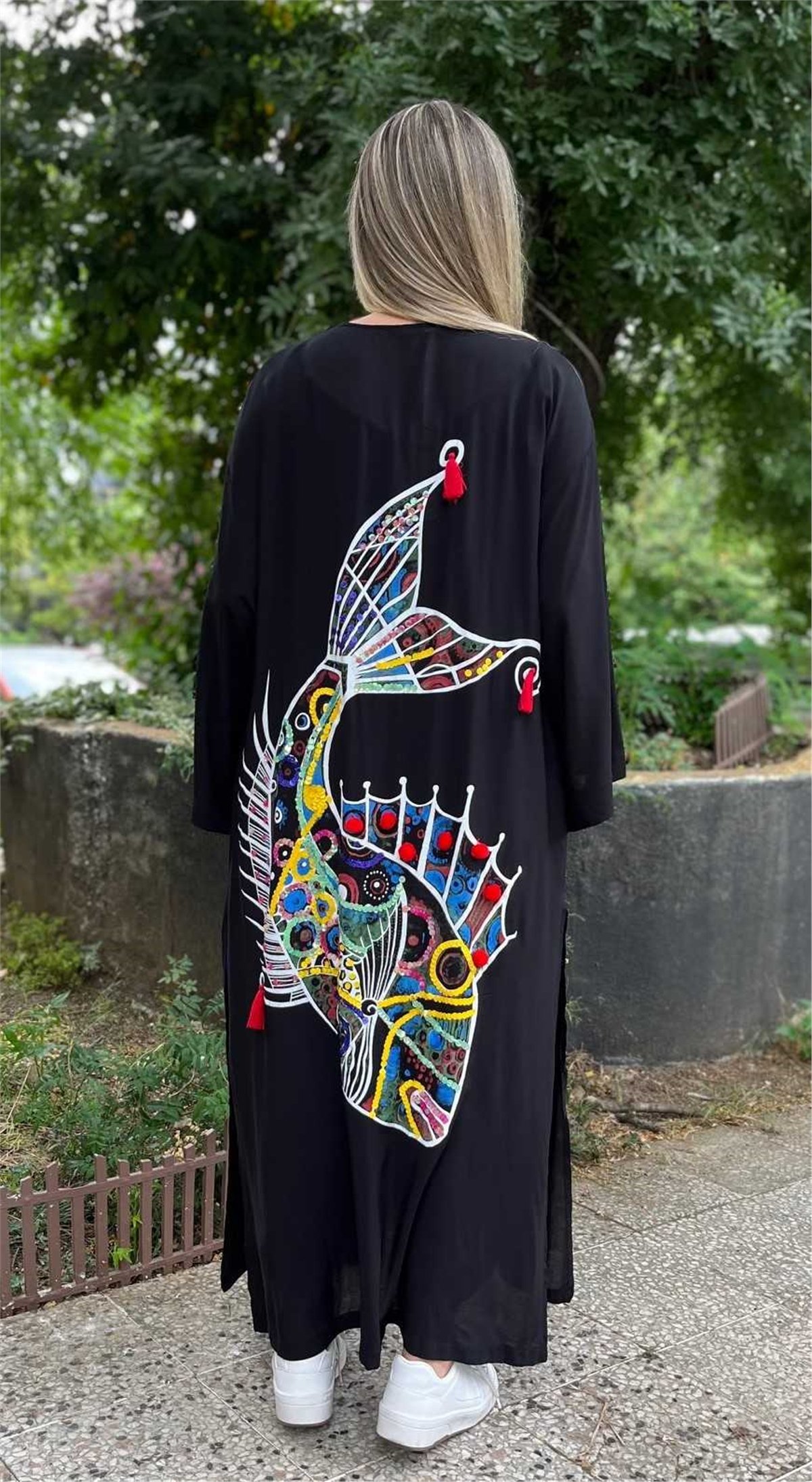 Balık İşlemeli Kuşaklı Kimono