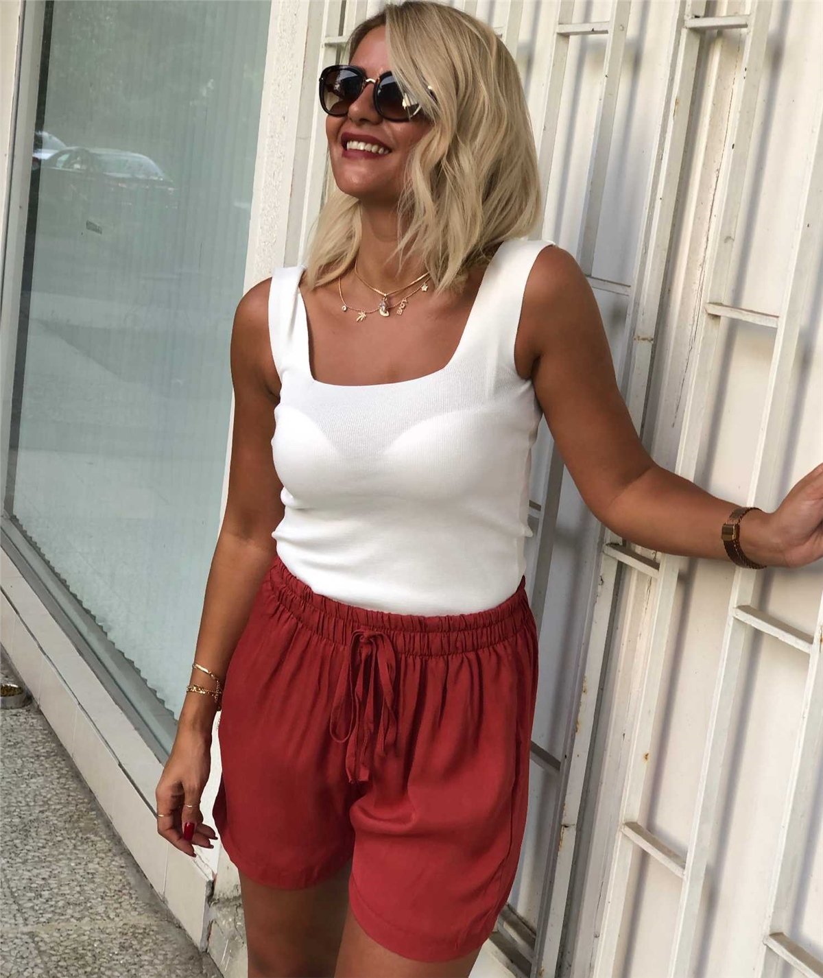 Beli Lastikli Bağcıklı Şort