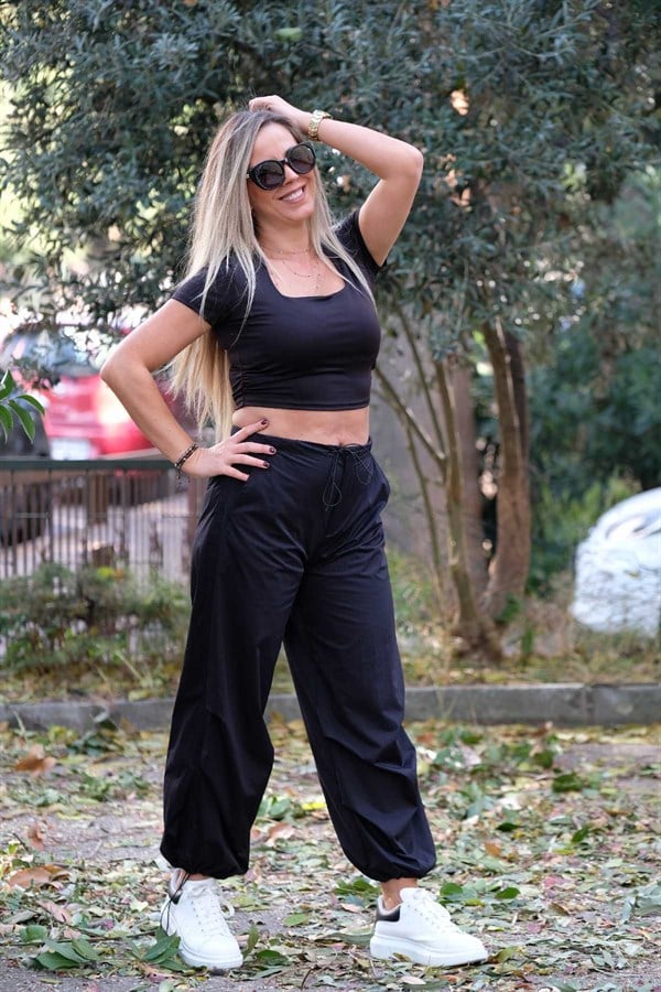 Beli Paçası Büzgülü Paraşüt Pantolon