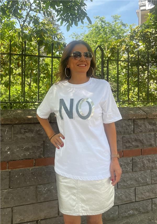 Beyaz Kot Detaylı Pırıltılı T-Shirt