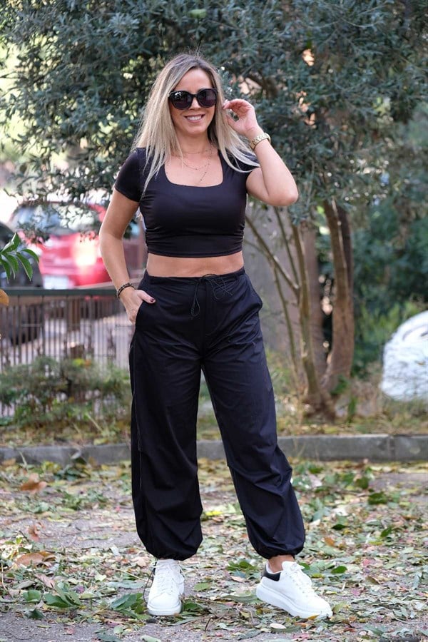 Kare Yaka Büzgü Detaylı Crop