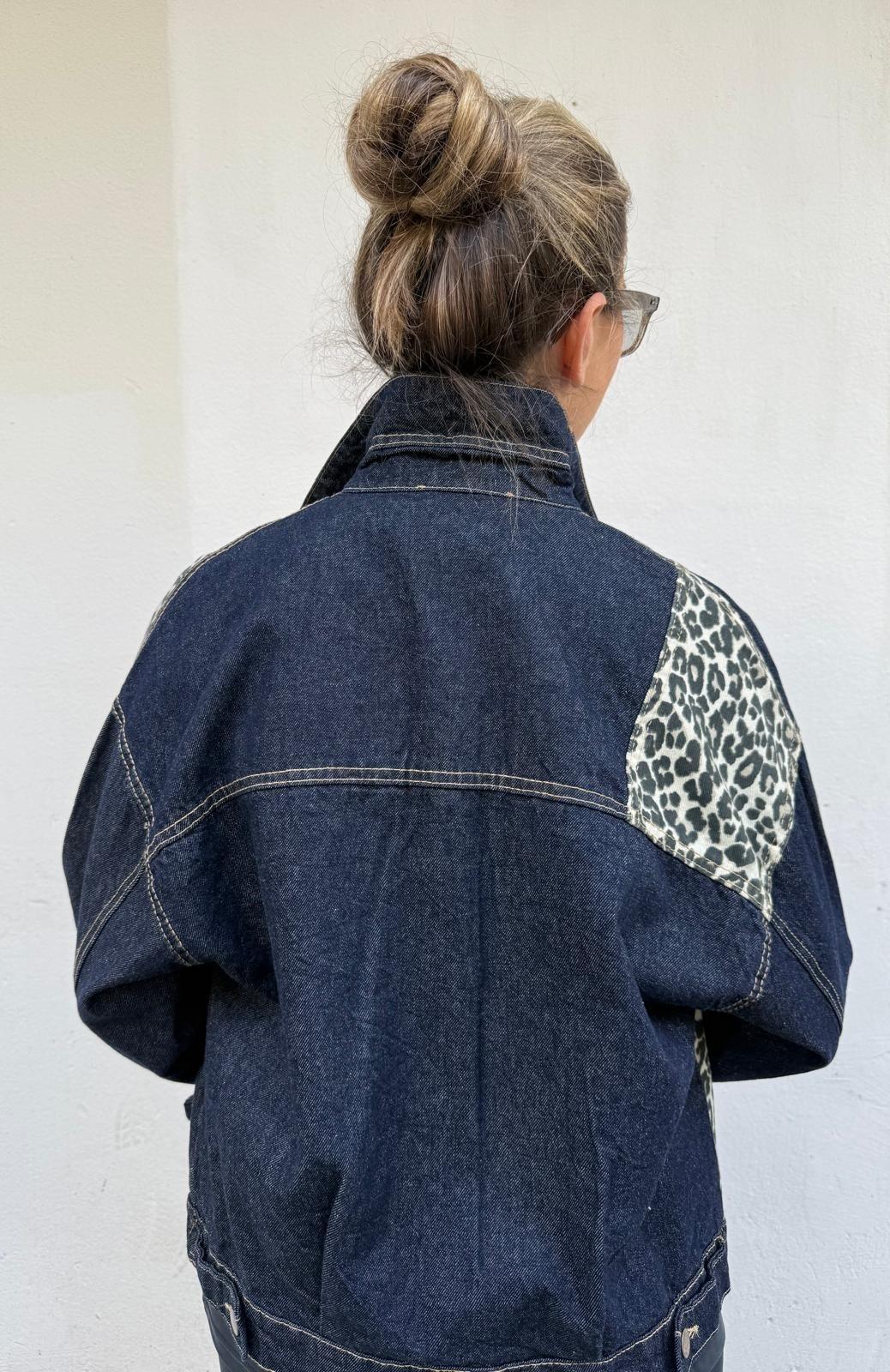 Leopar Detaylı Kot Ceket