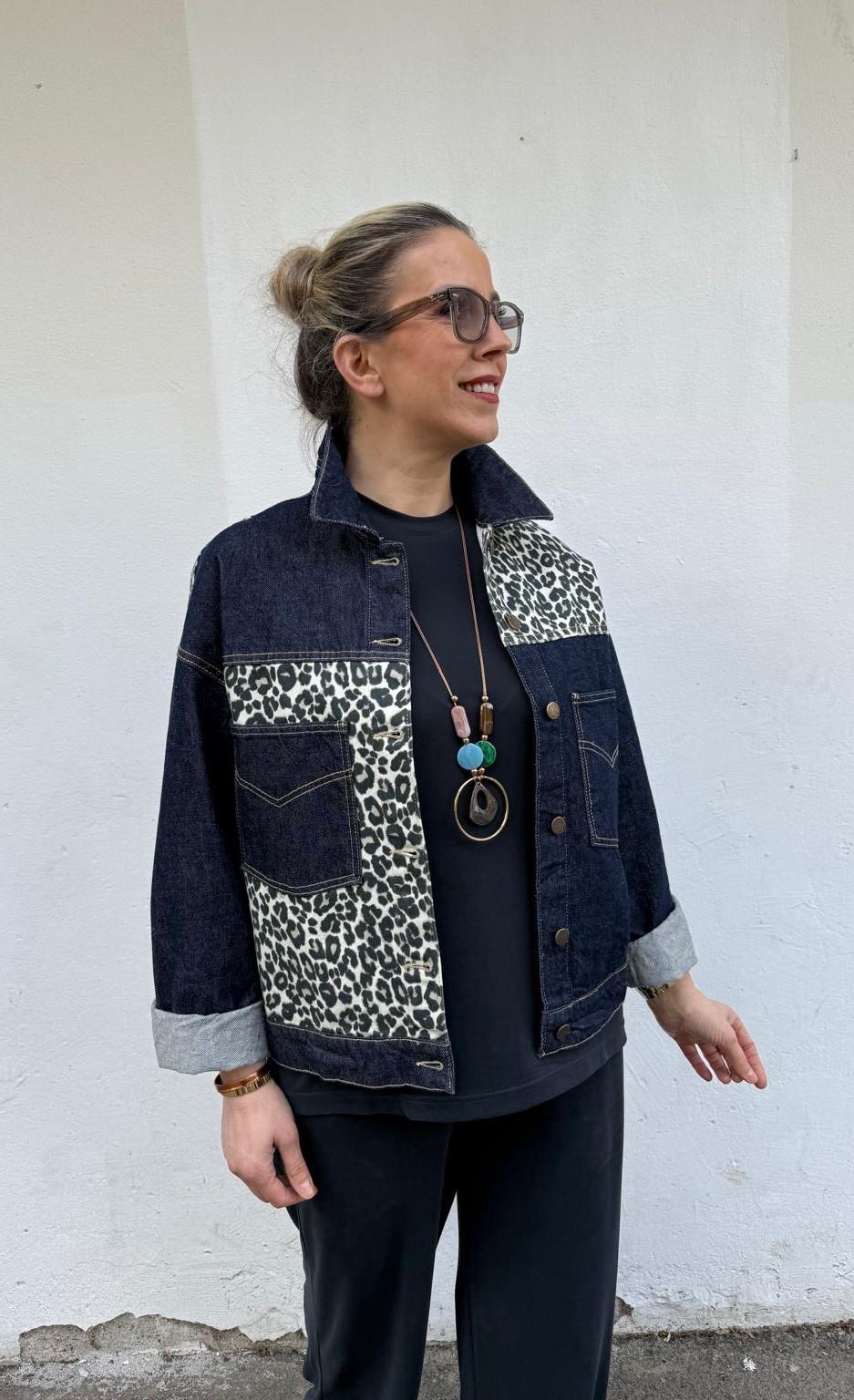 Leopar Detaylı Kot Ceket