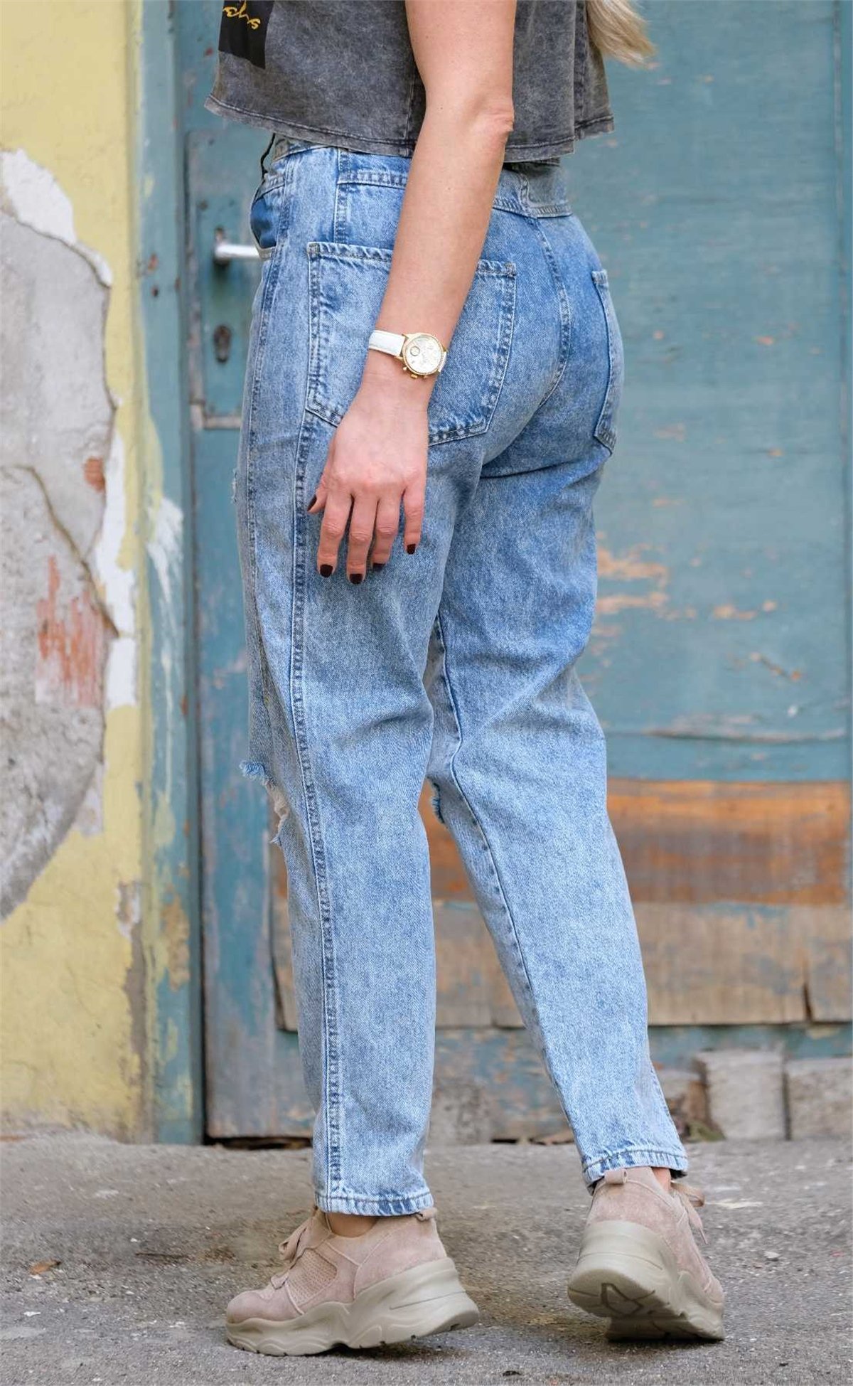 Mavi Dizi Lazerli Yıırtık Kot Pantolon