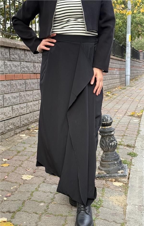 Siyah Beli Lastikli Tasarım Etek