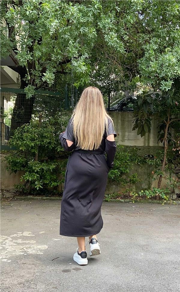 Siyah Kemer Detaylı Tasarım Elbise