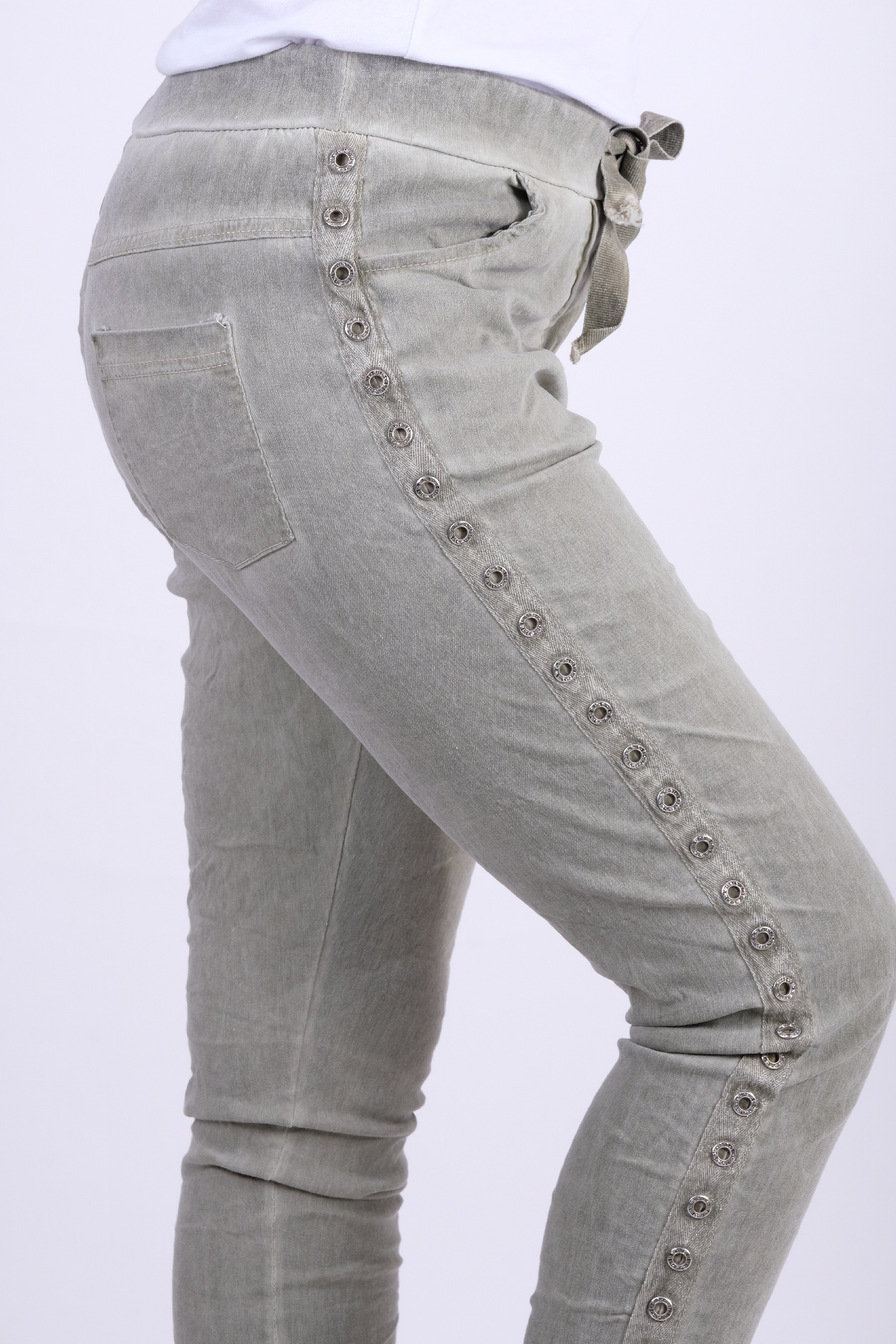 Taşlı Halka Detaylı Pantolon
