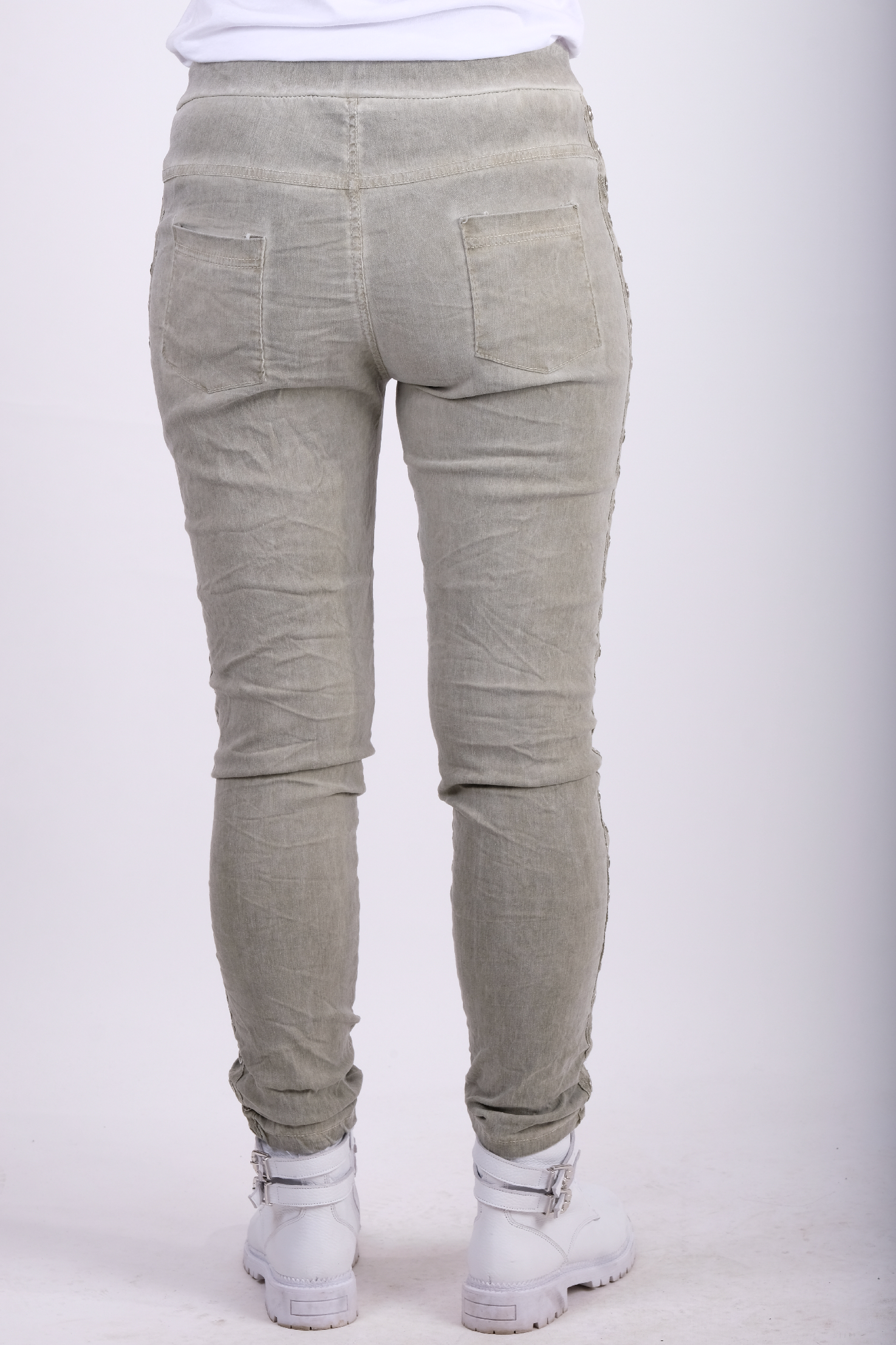 Taşlı Halka Detaylı Pantolon