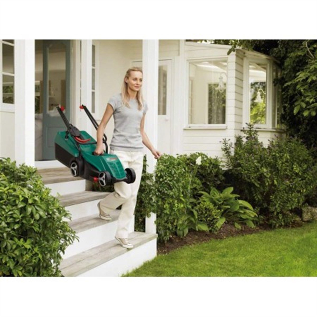 Çim BiçmeBOSCH ARM 32 ÇİM BİÇME MAKİNASI