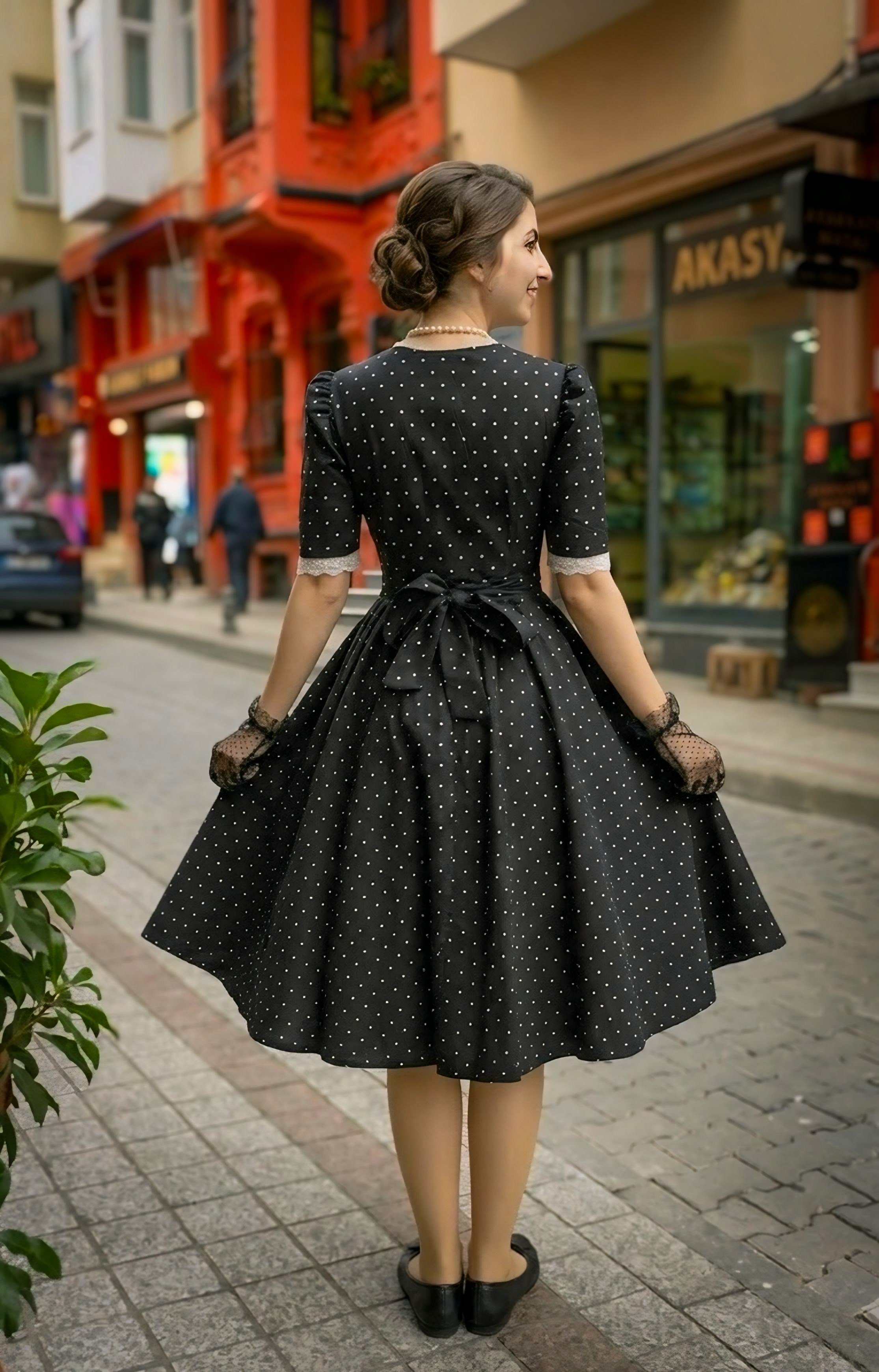 Celine Puantiyeli Elbise