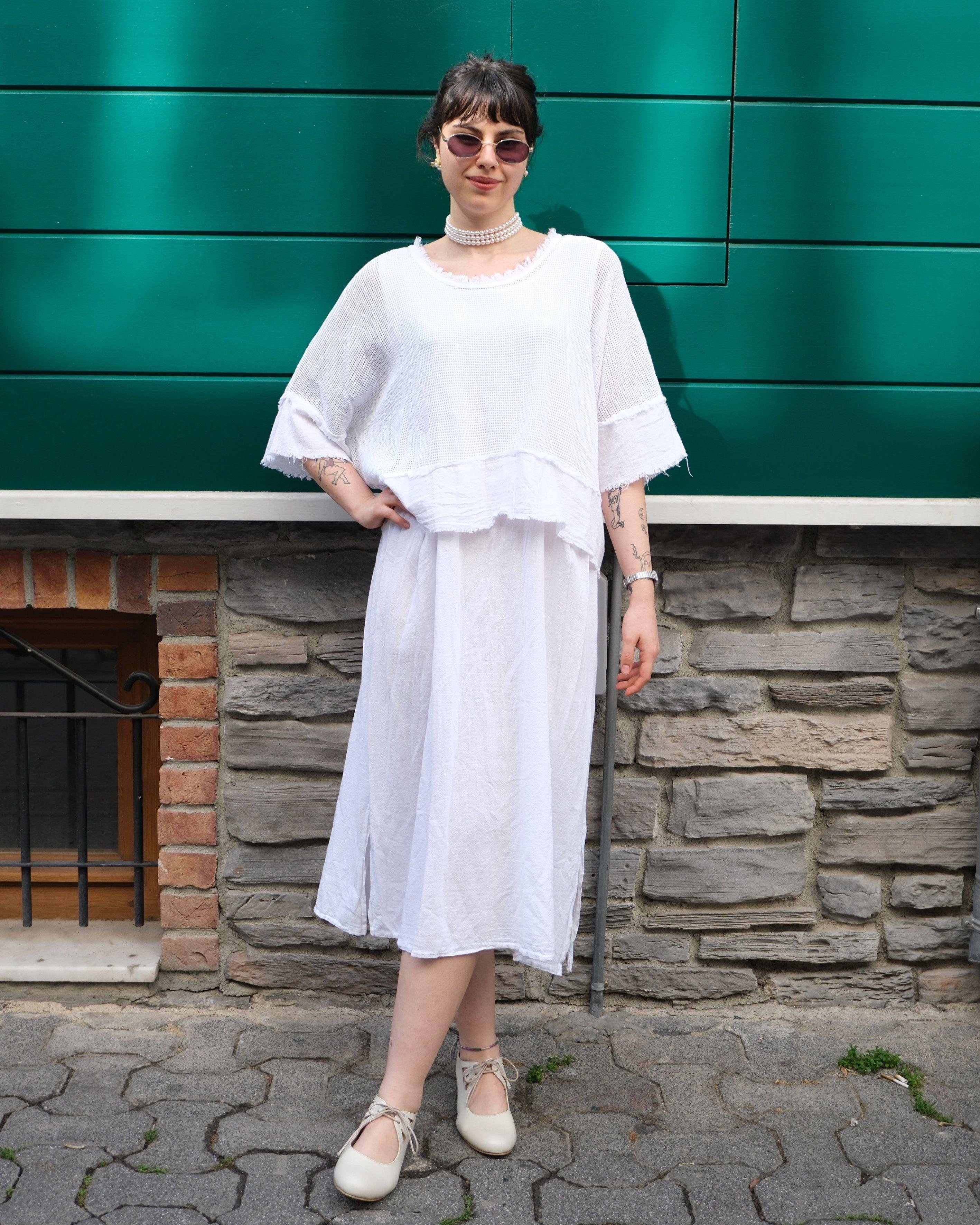 Dokulu Beyaz Oversize Elbise