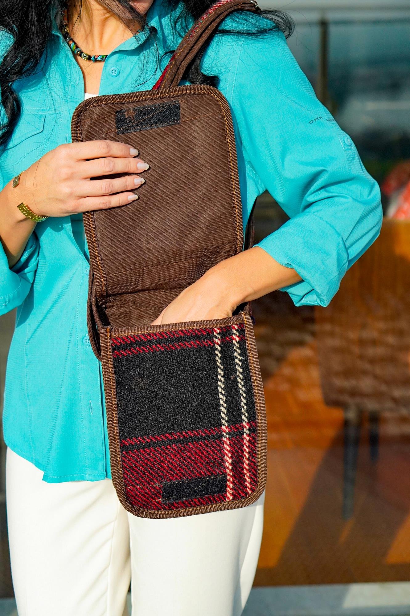 Kilim Desenli Orta Boy Çanta