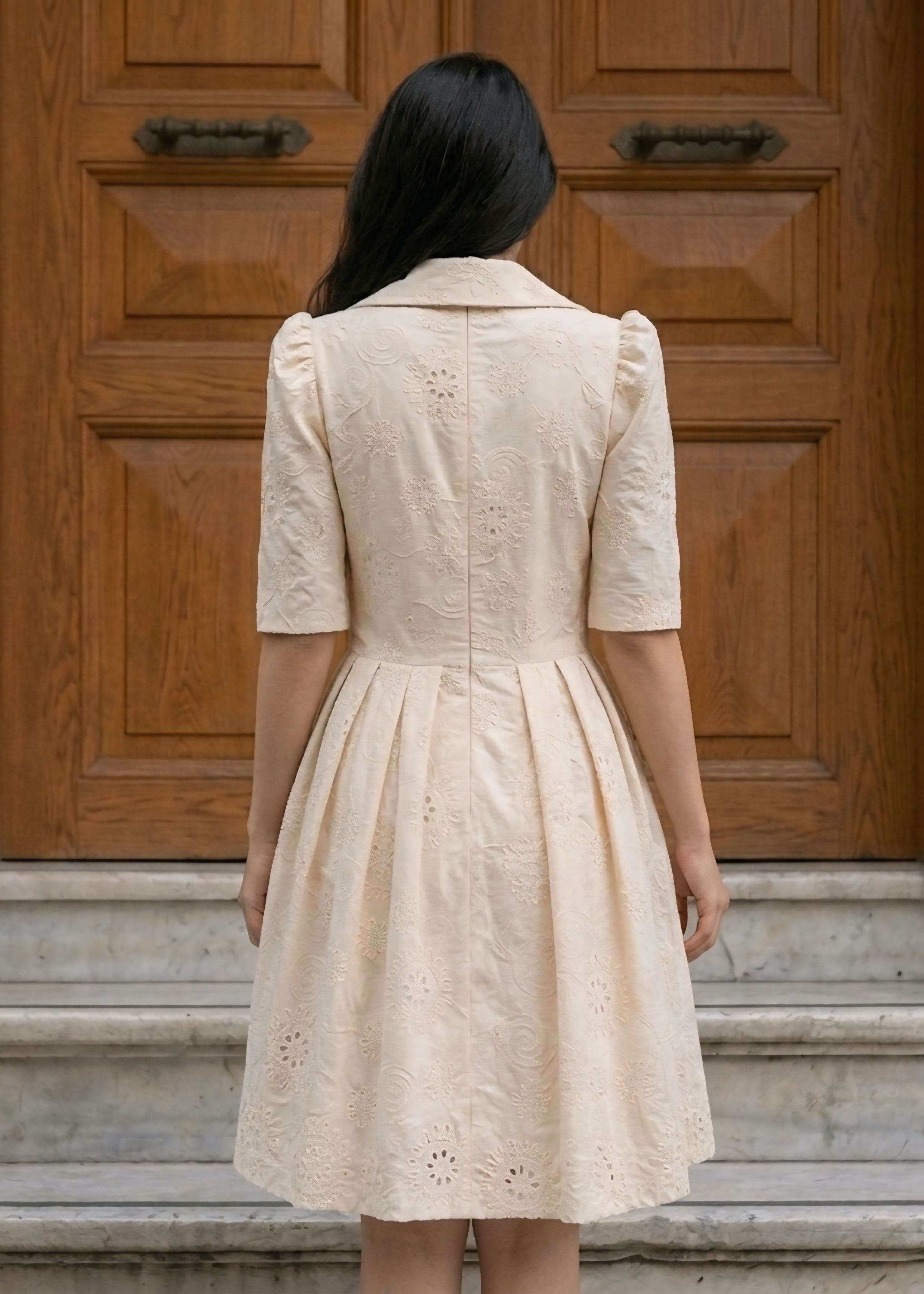 Latife Elbise