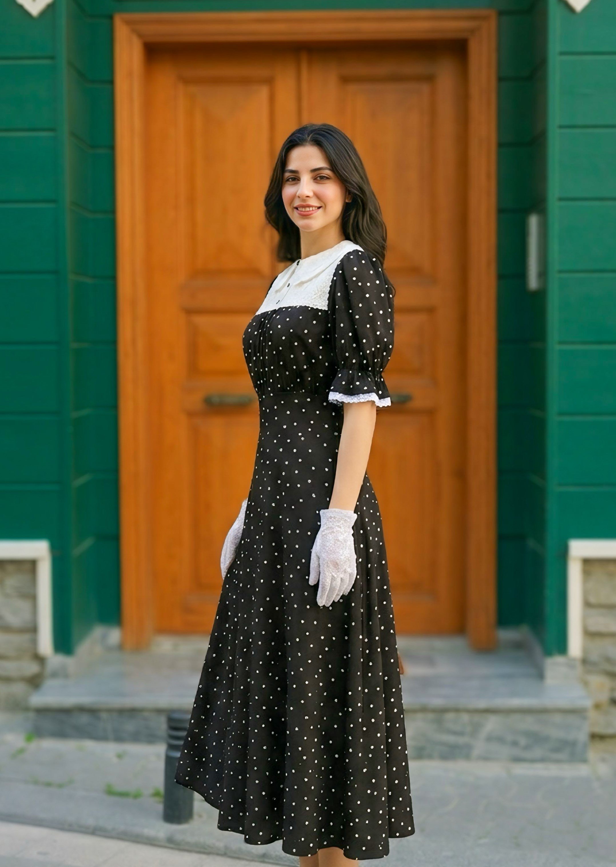 Manolya Puantiyeli Elbise