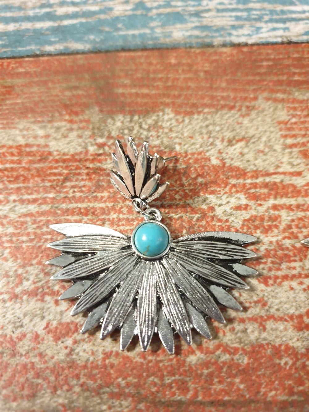 Mavi Taşlı Yelpaze Küpe