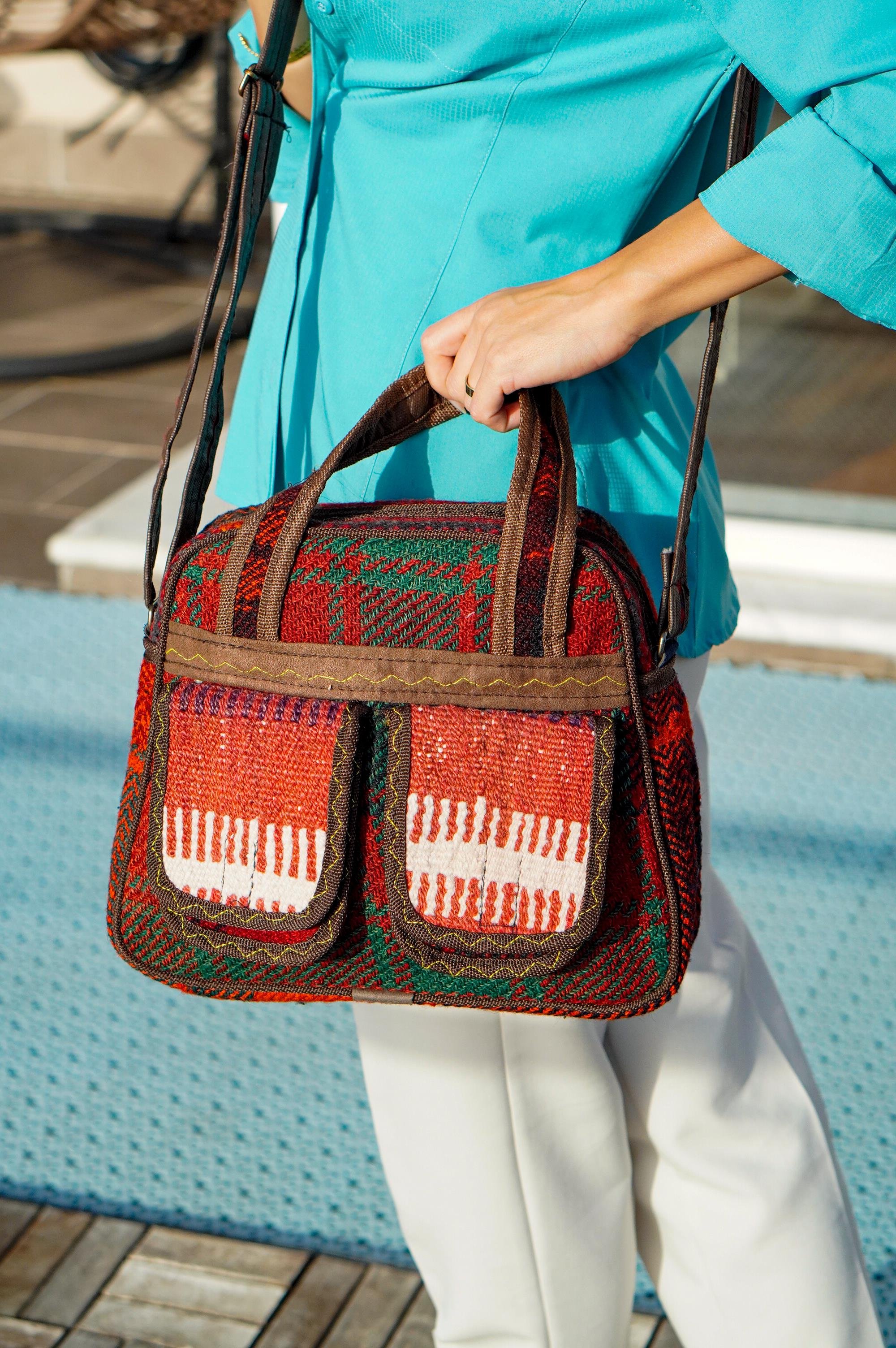 Nomad Bag / Kilim Desenli Çift Cepli Çanta
