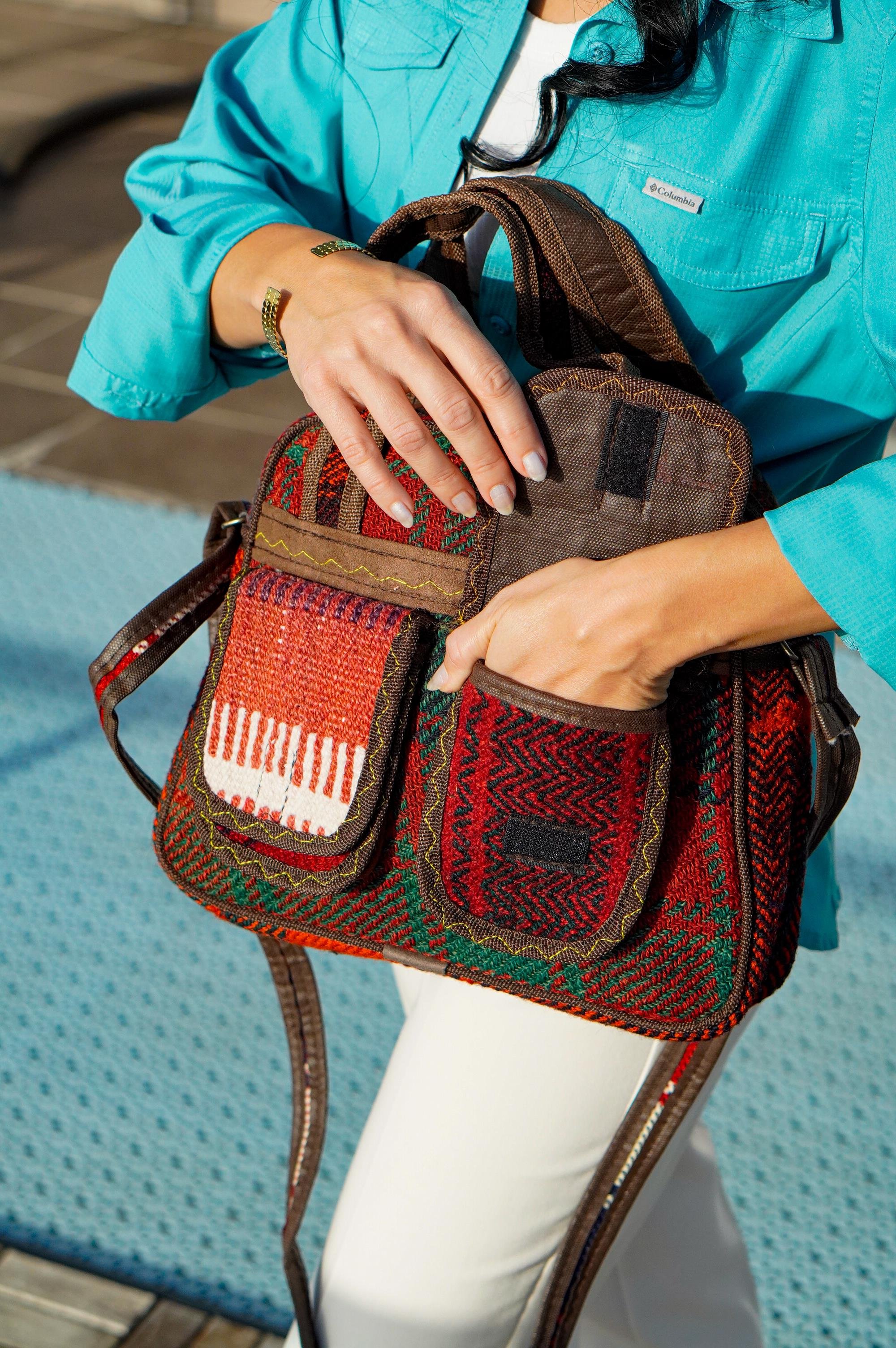 Nomad Bag / Kilim Desenli Çift Cepli Çanta