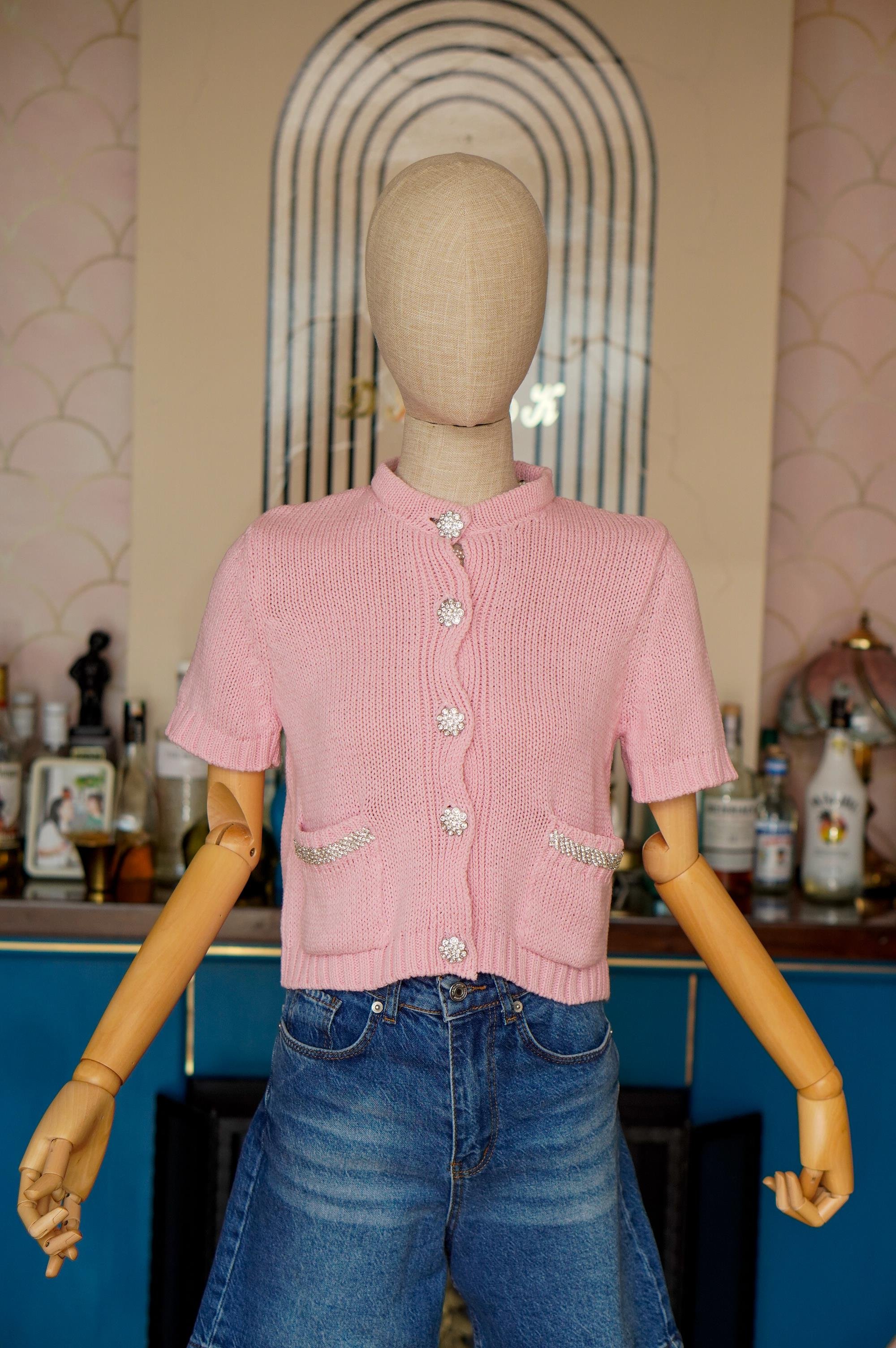 Pembe Düğmeli Hırka