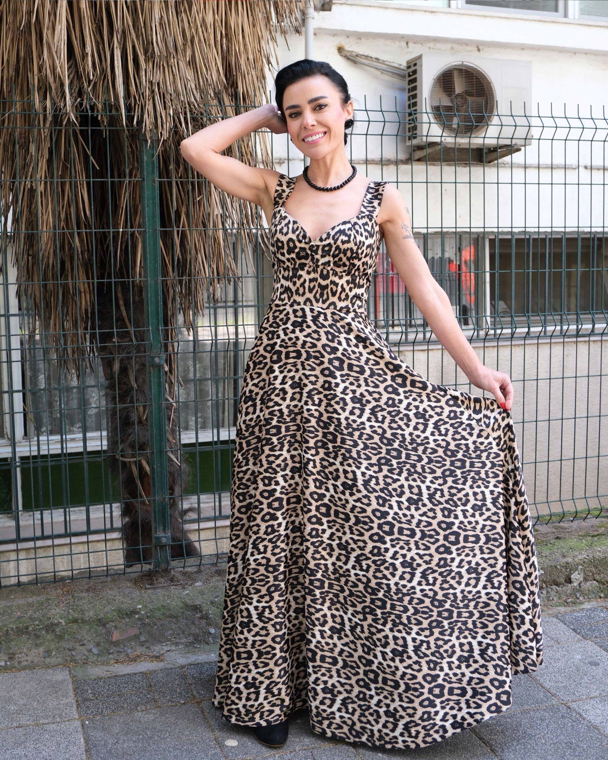 Sahra Leopar Desenli Elbise