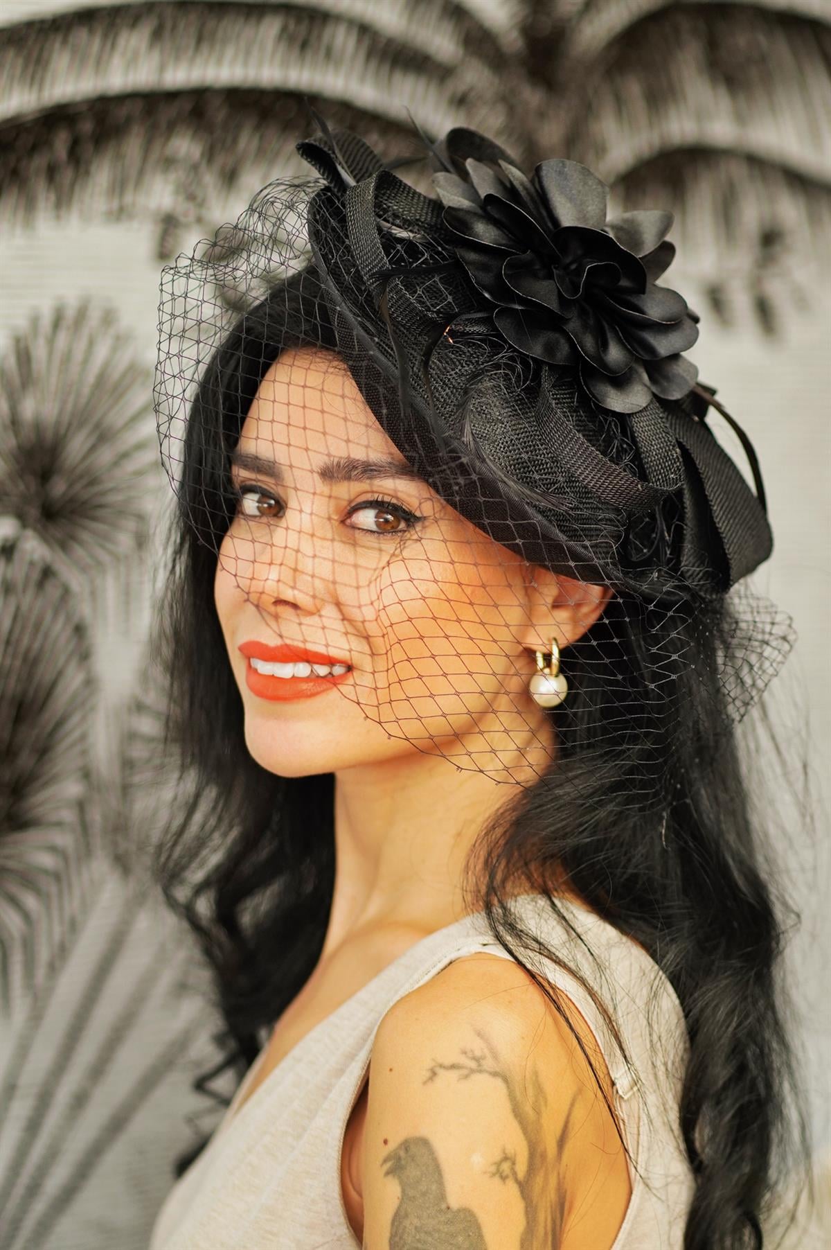 Siyah Vintage Parti Şapkası