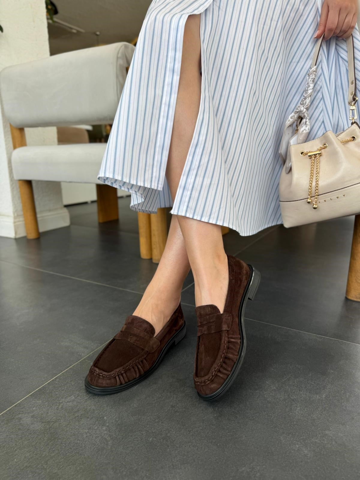 7916 KAHVERENGİ SÜET DERİ PLİSELİ LOAFER AYAKKABI
