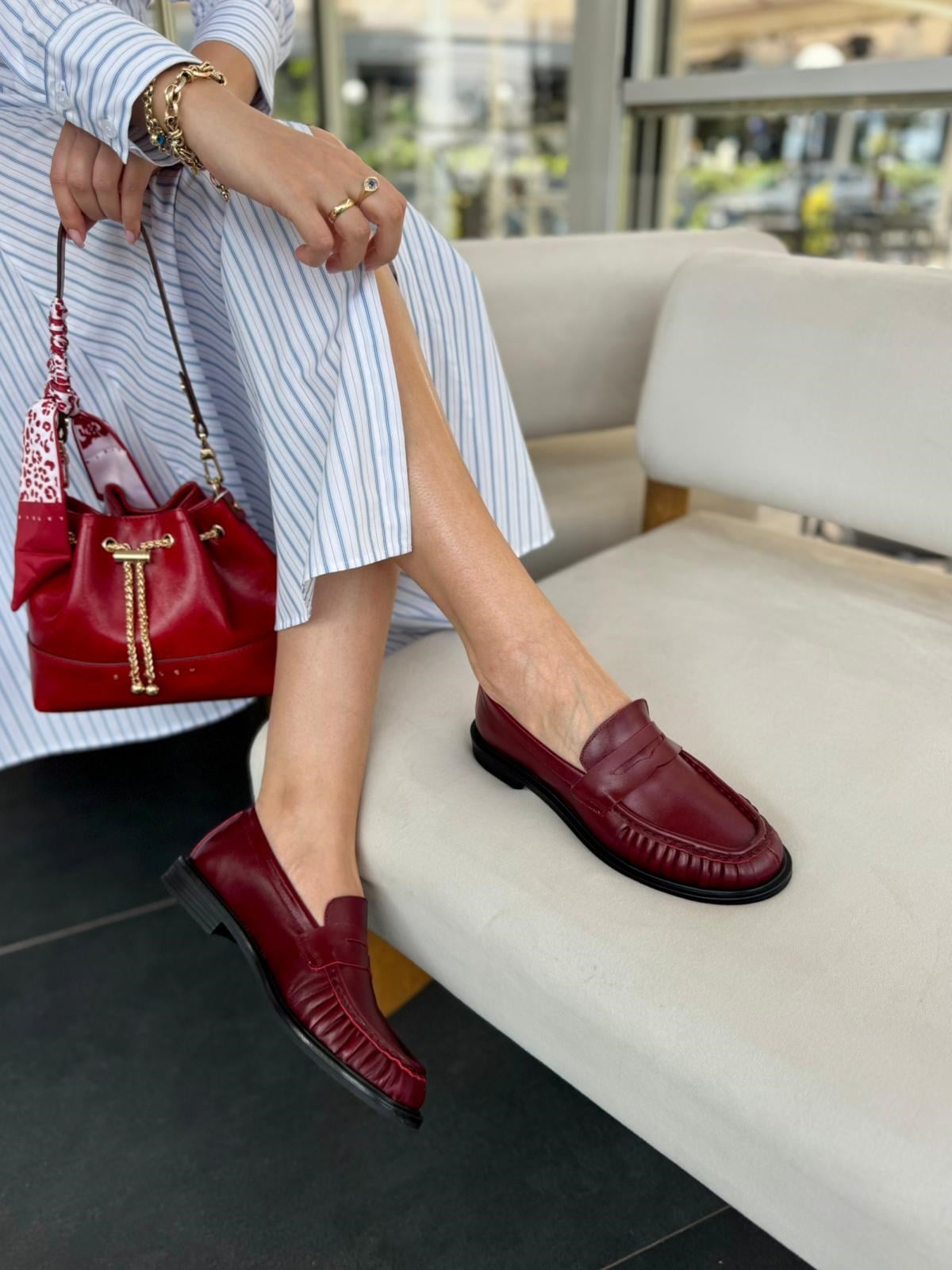 7916 VİŞNE DERİ PLİSELİ LOAFER AYAKKABI