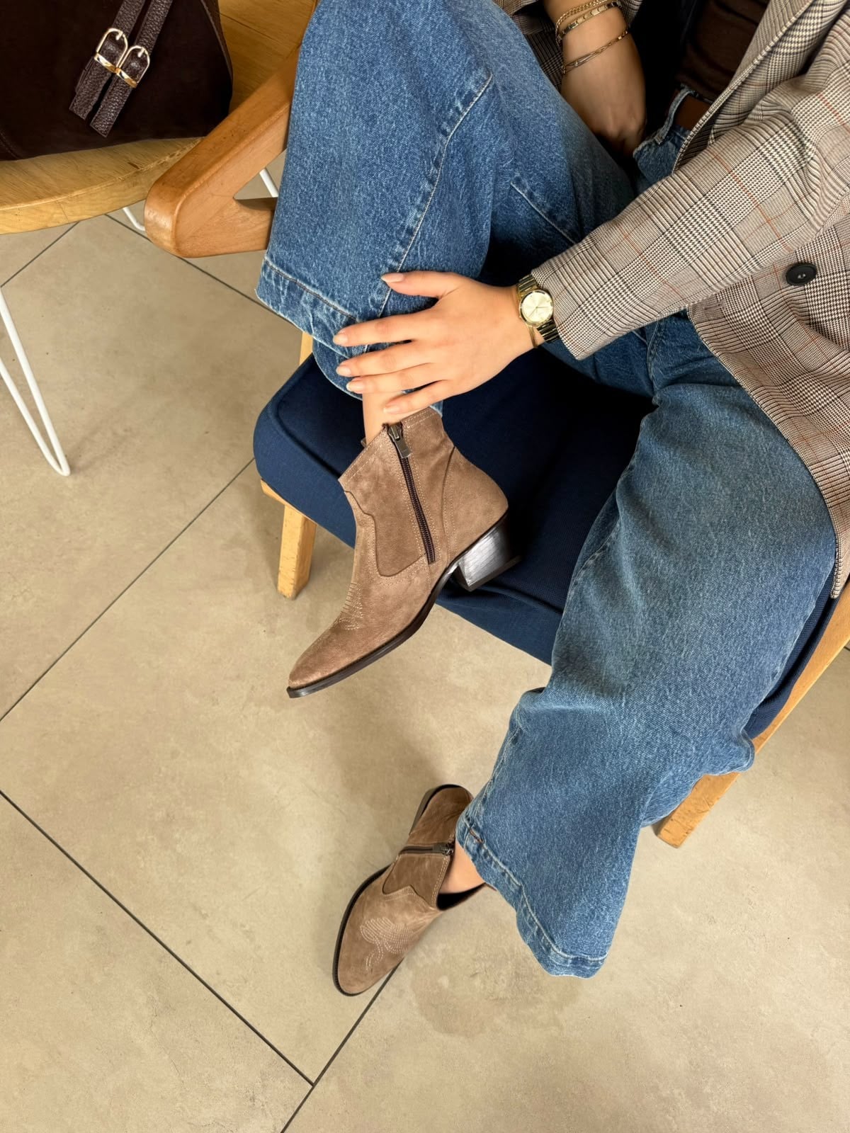 8142 TÜTÜN SÜET DERİ BİLEK BOY NAKIŞLI WESTERN BOT