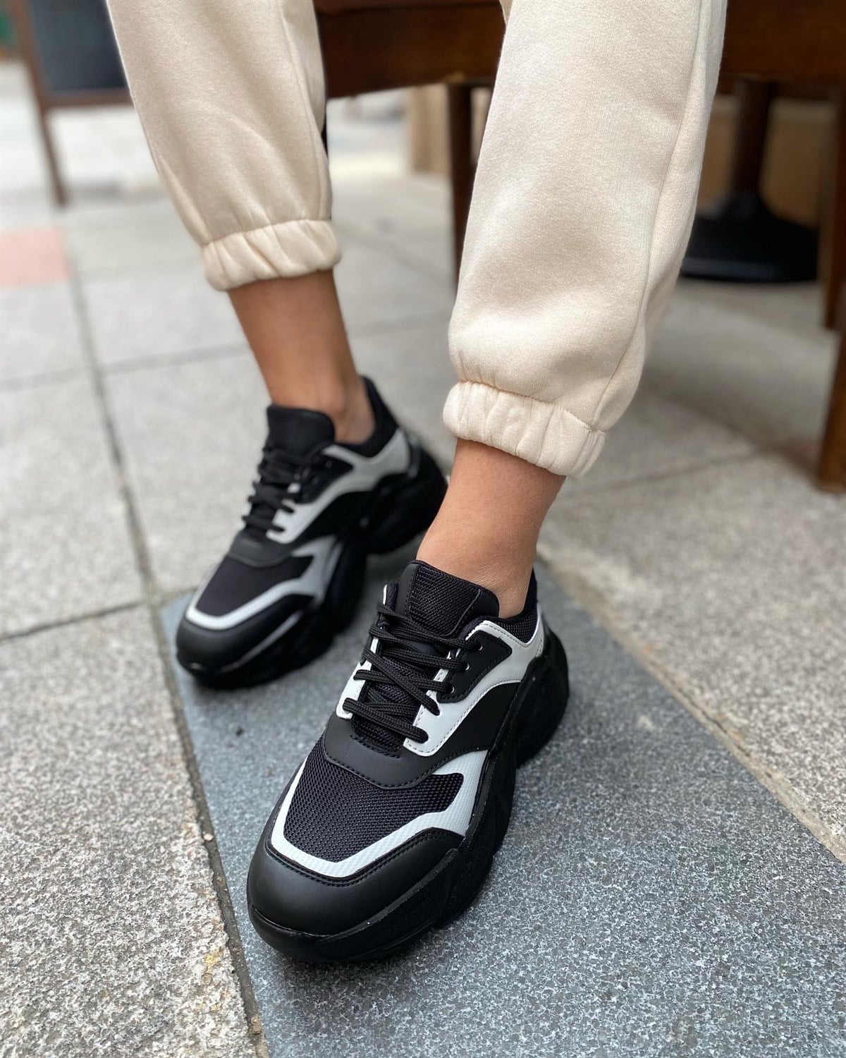 SİYAH 5471 KALIN TABAN KADIN SNEAKER