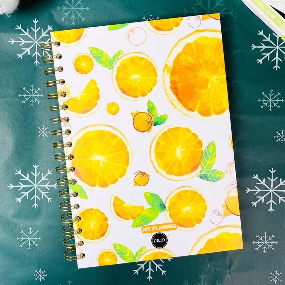 Portakal Tasarımlı Spiralli Sticker'lı Tarihsiz Konuşan Ajanda Haftalık Planlayıcı Defter