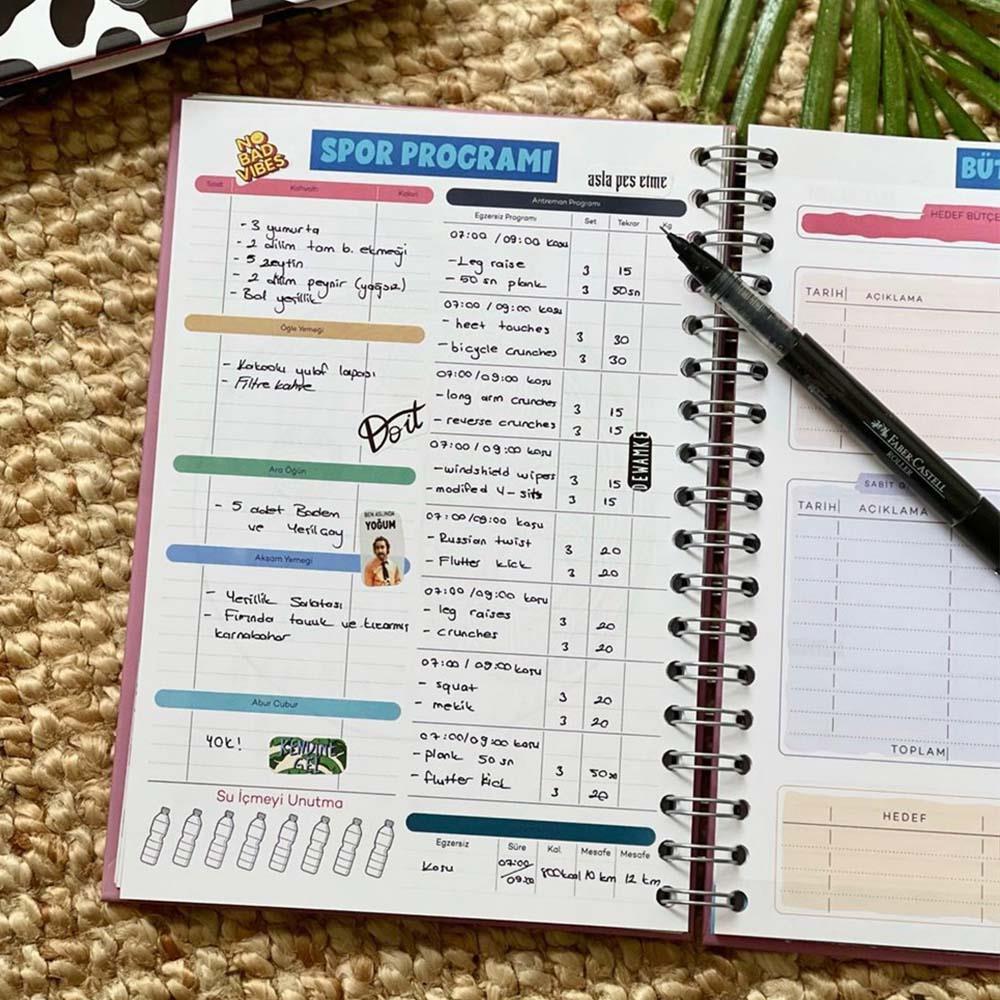 Sarı Nazar Tasarımlı Spiralli Sticker'lı Tarihsiz Konuşan Ajanda Haftalık Planlayıcı Defter