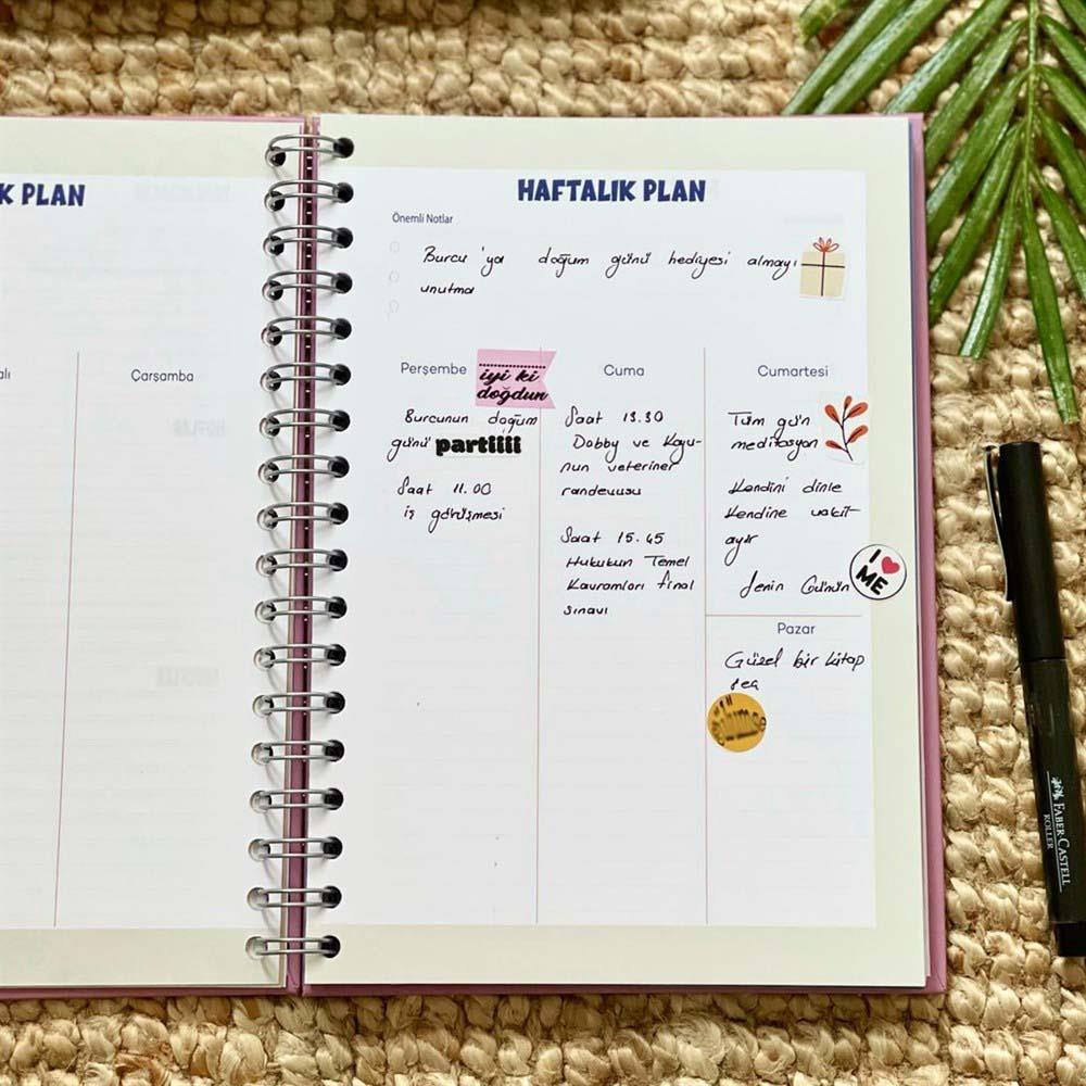 Sarı Nazar Tasarımlı Spiralli Sticker'lı Tarihsiz Konuşan Ajanda Haftalık Planlayıcı Defter