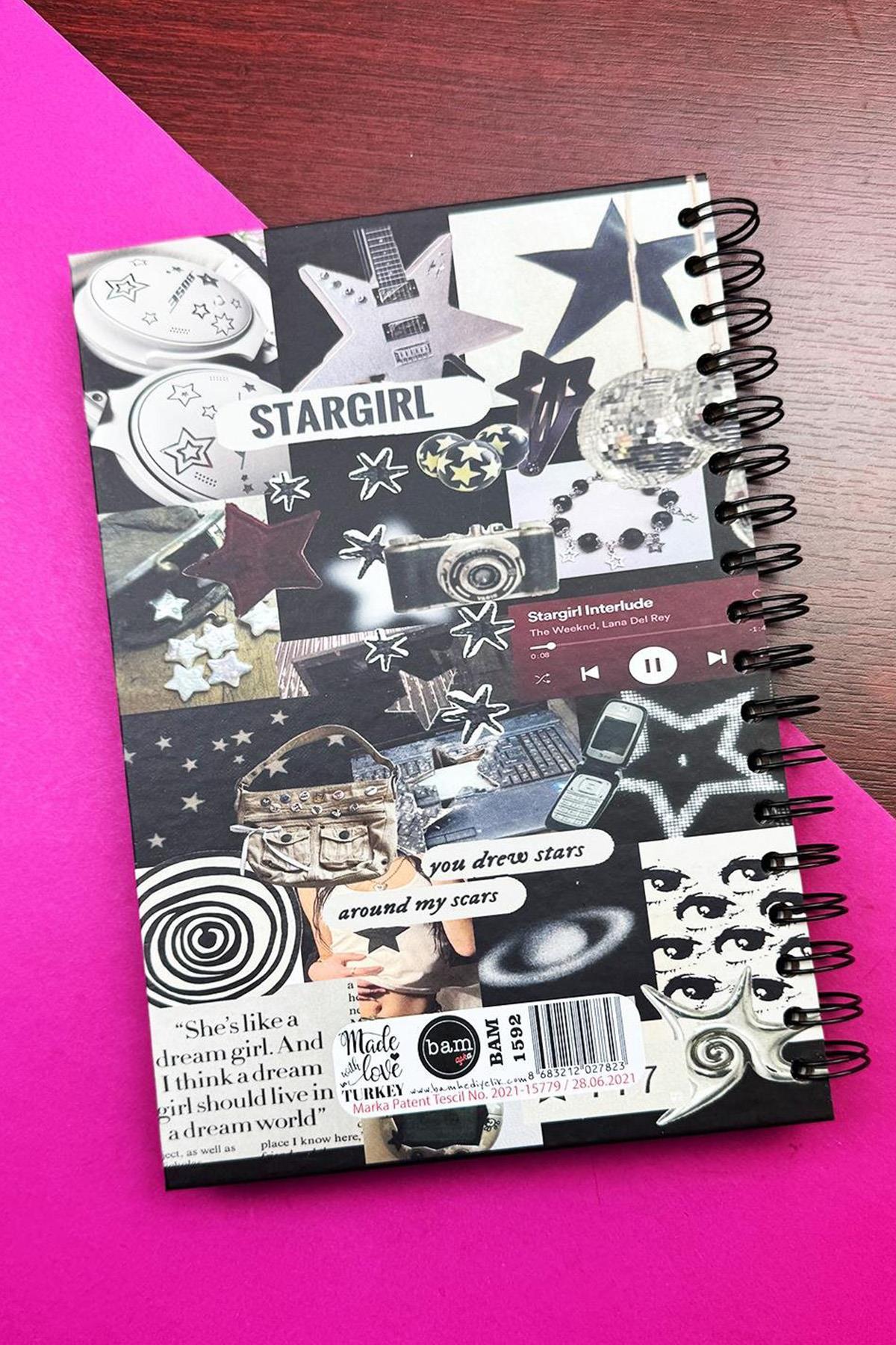Star Gril Tasarıımlı Spiralli Sticker'lı Tarihsiz Konuşan Ajanda Haftalık Planlayıcı Defter