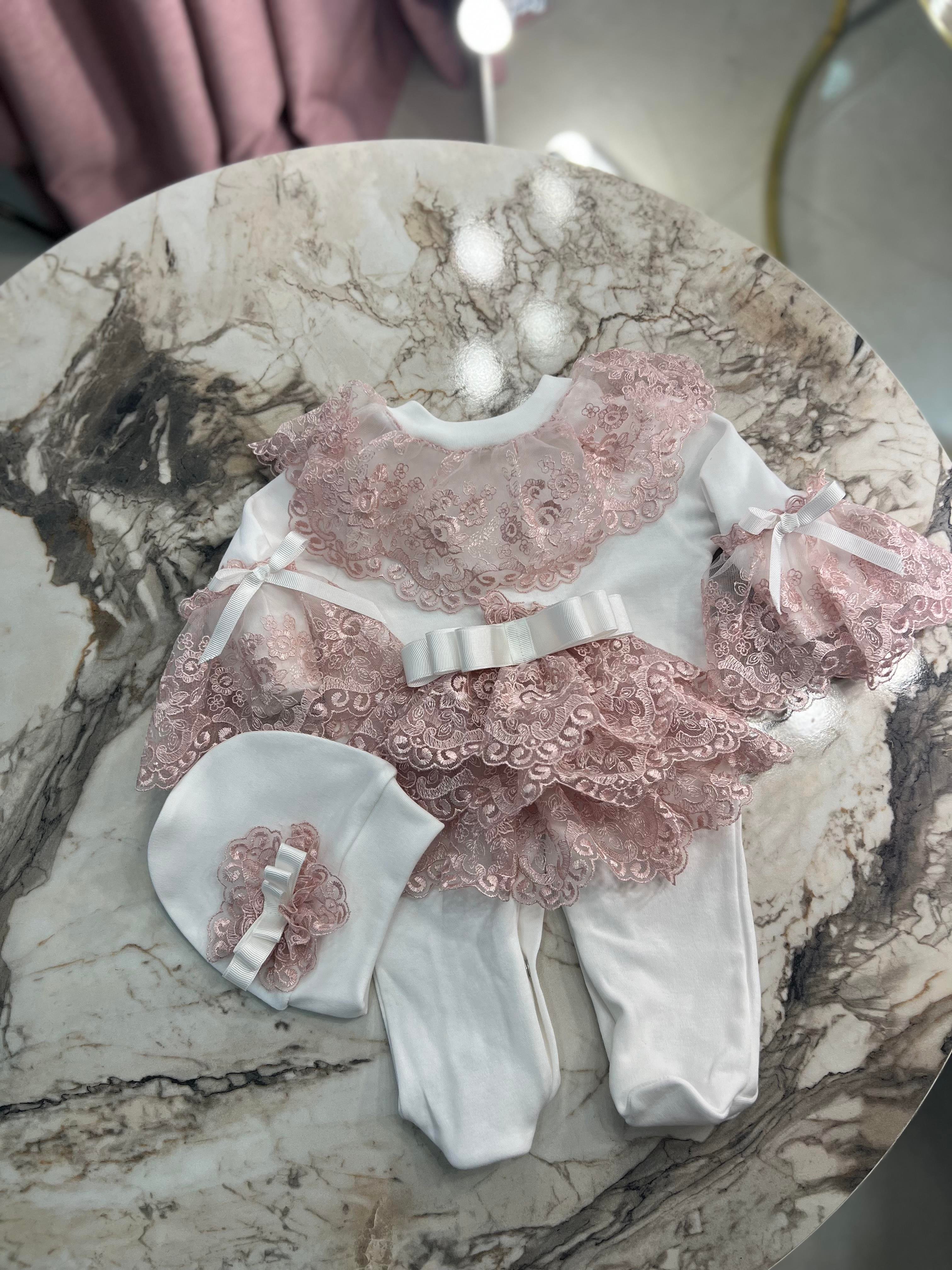 100% Cotton Lace Detailed Baby Coming Home Outfit